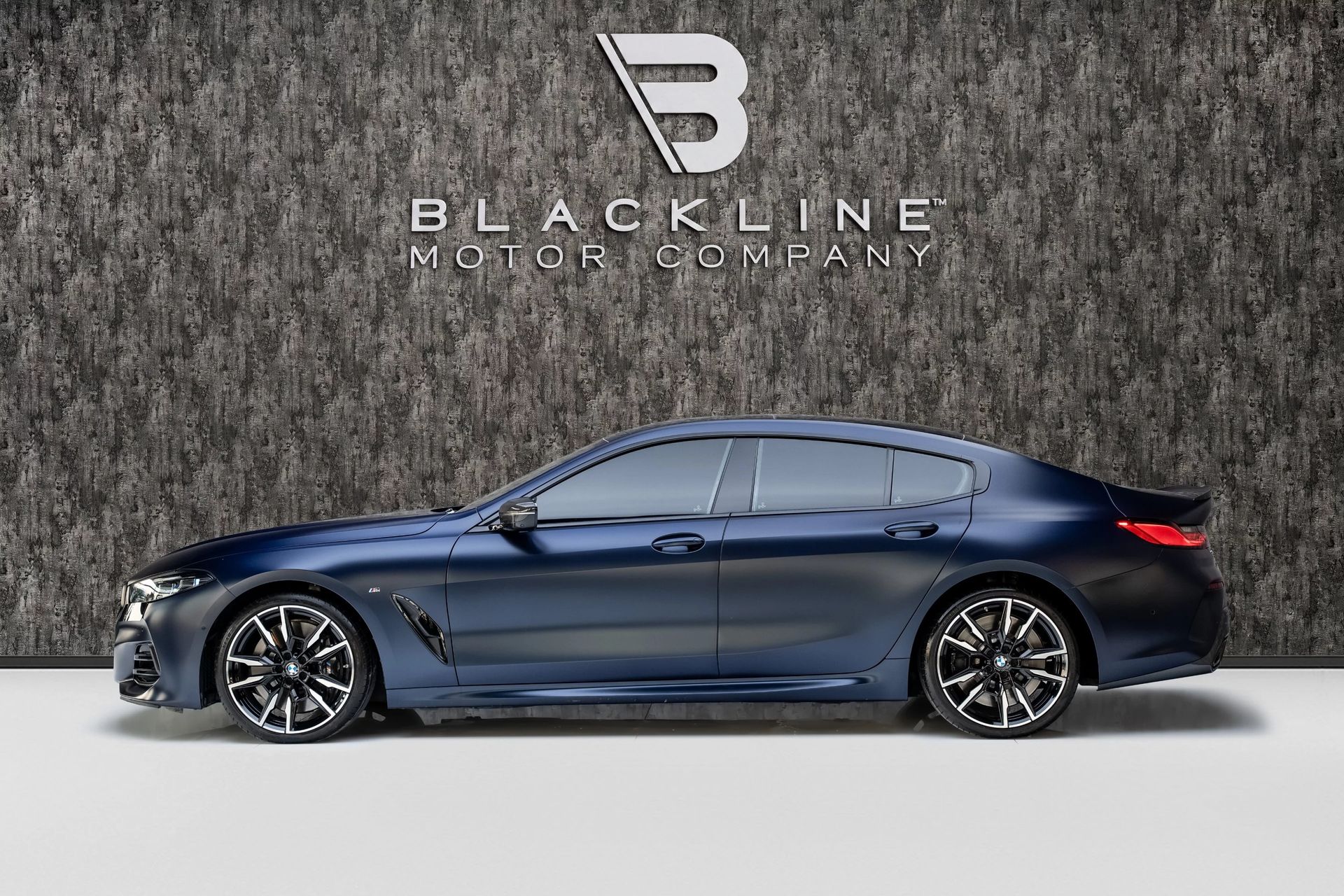 2025 BMW 8 Series photo 5