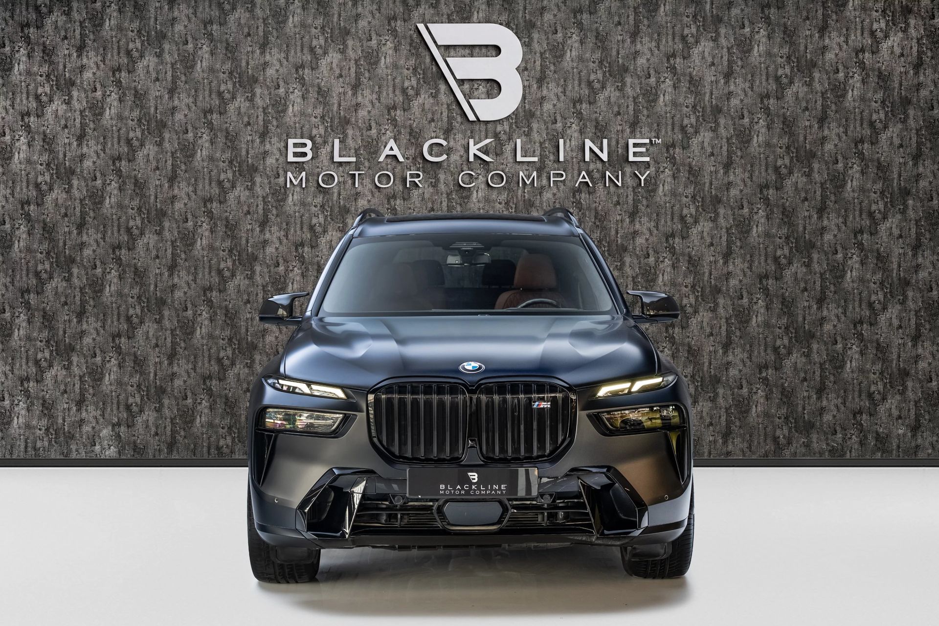 2024 BMW X7 photo 2