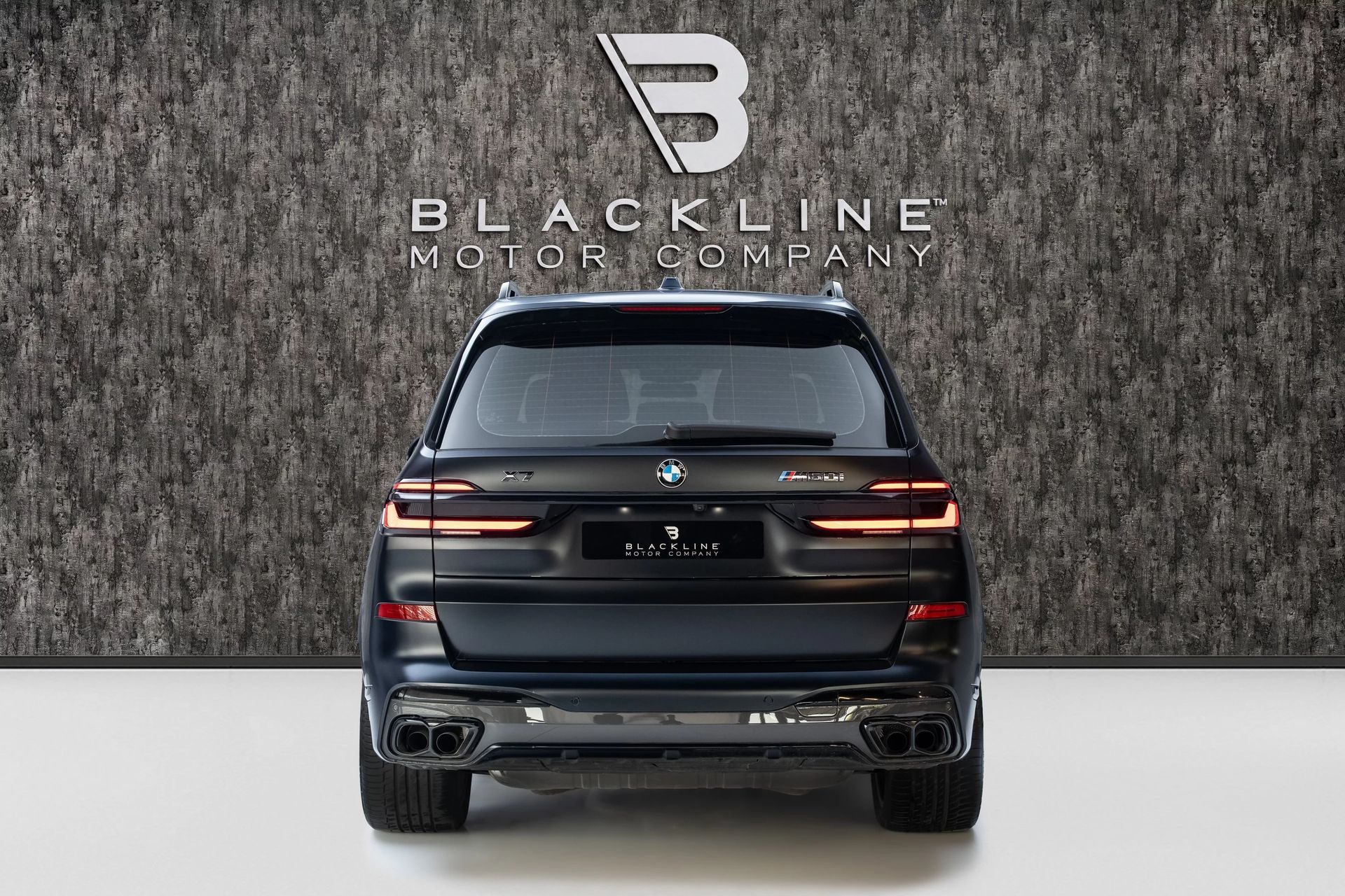 2024 BMW X7 photo 3
