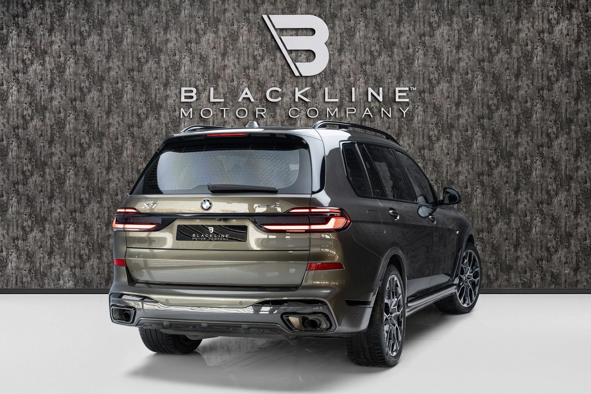 2026 BMW X7 photo 3
