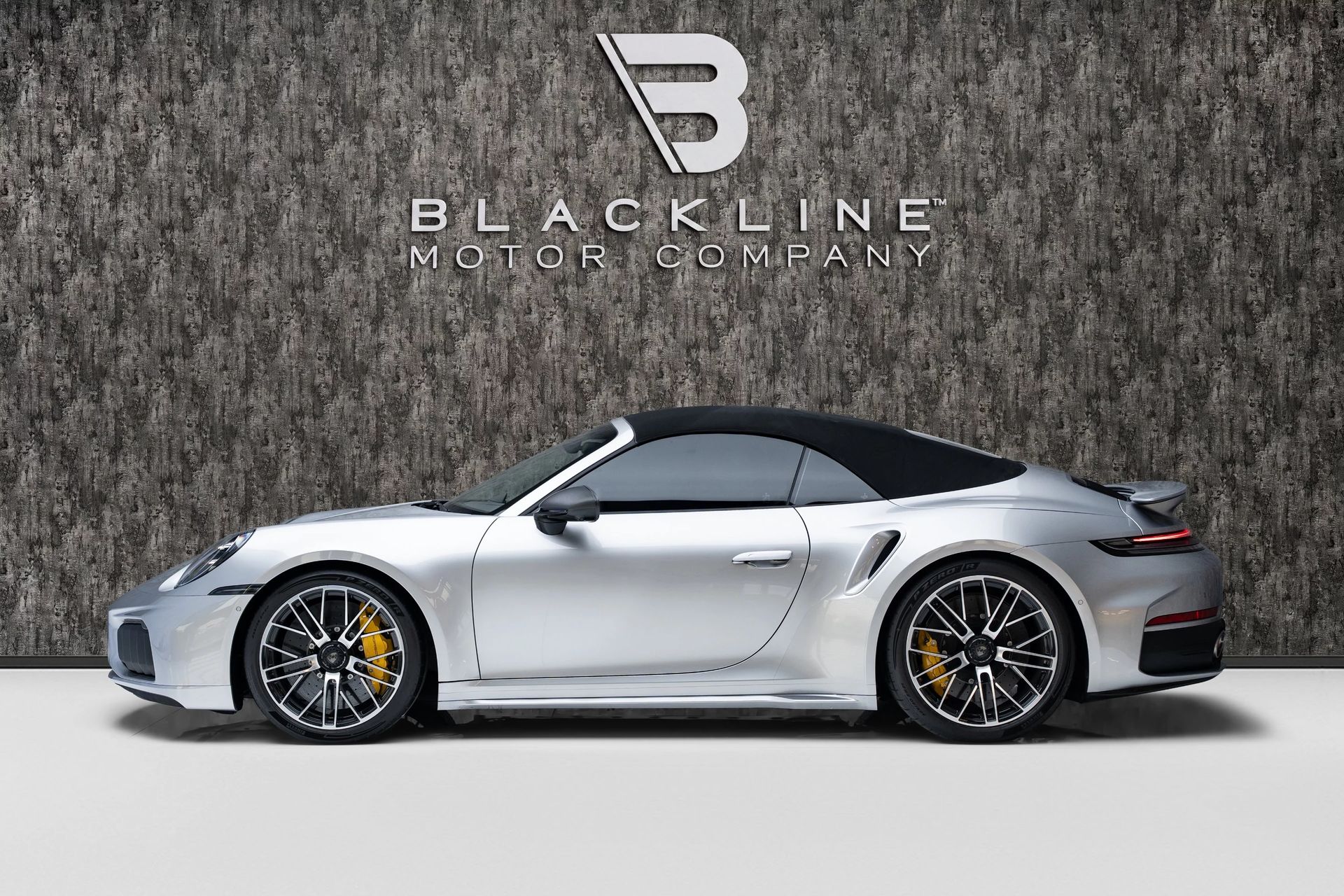 2026 Porsche 911 photo 3