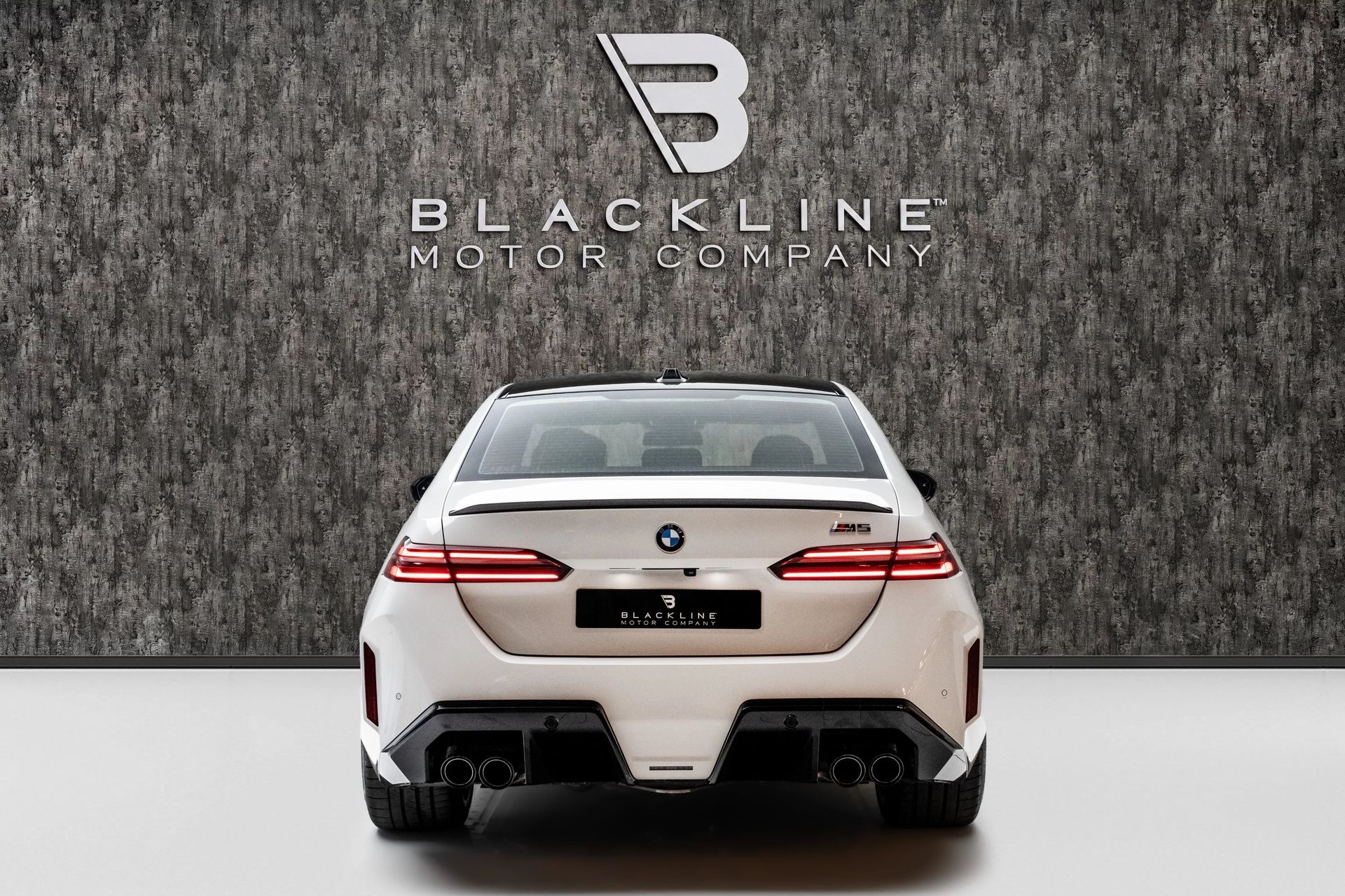 2025 BMW M5 photo 5