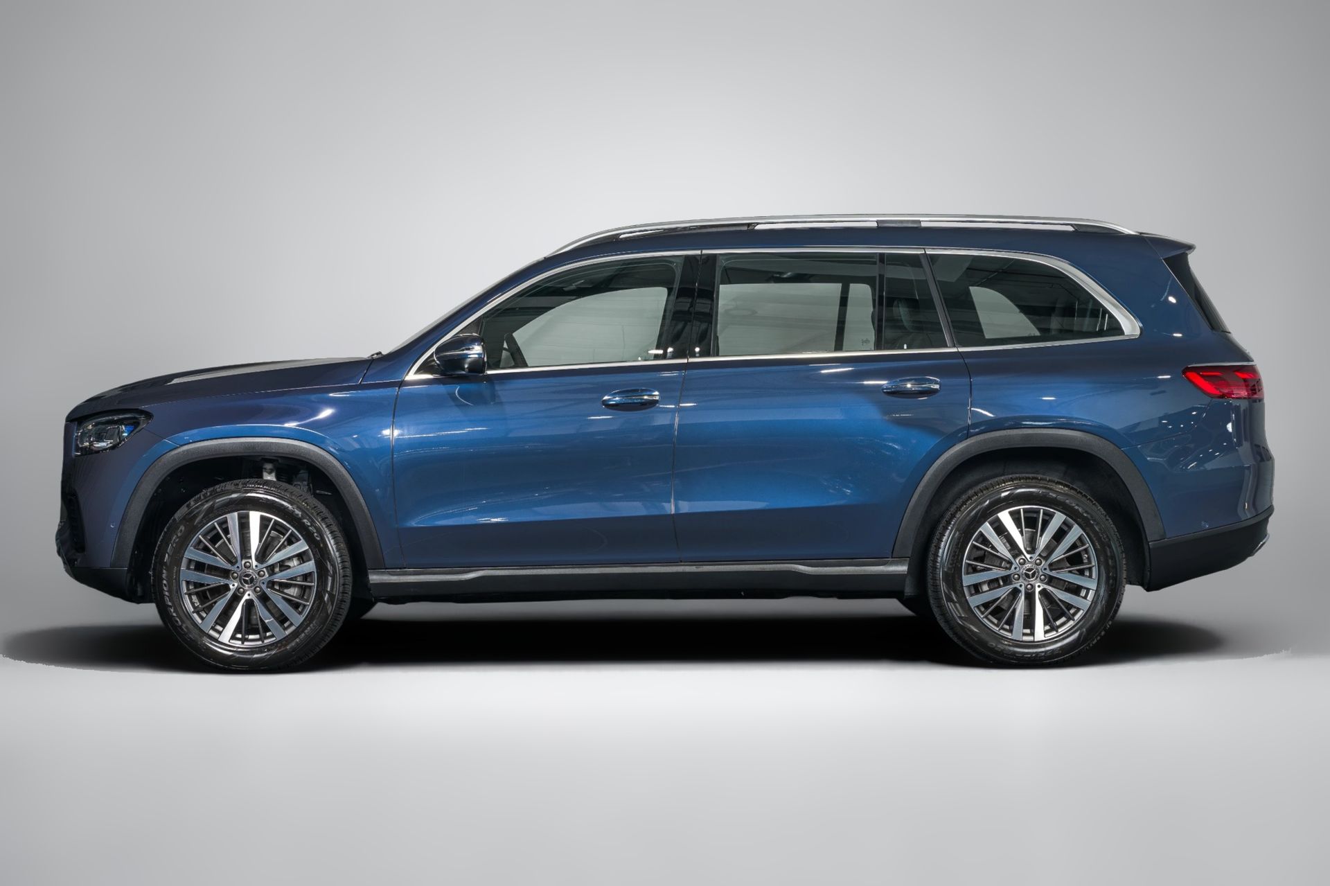 2024 Mercedes-Benz GLS photo 5