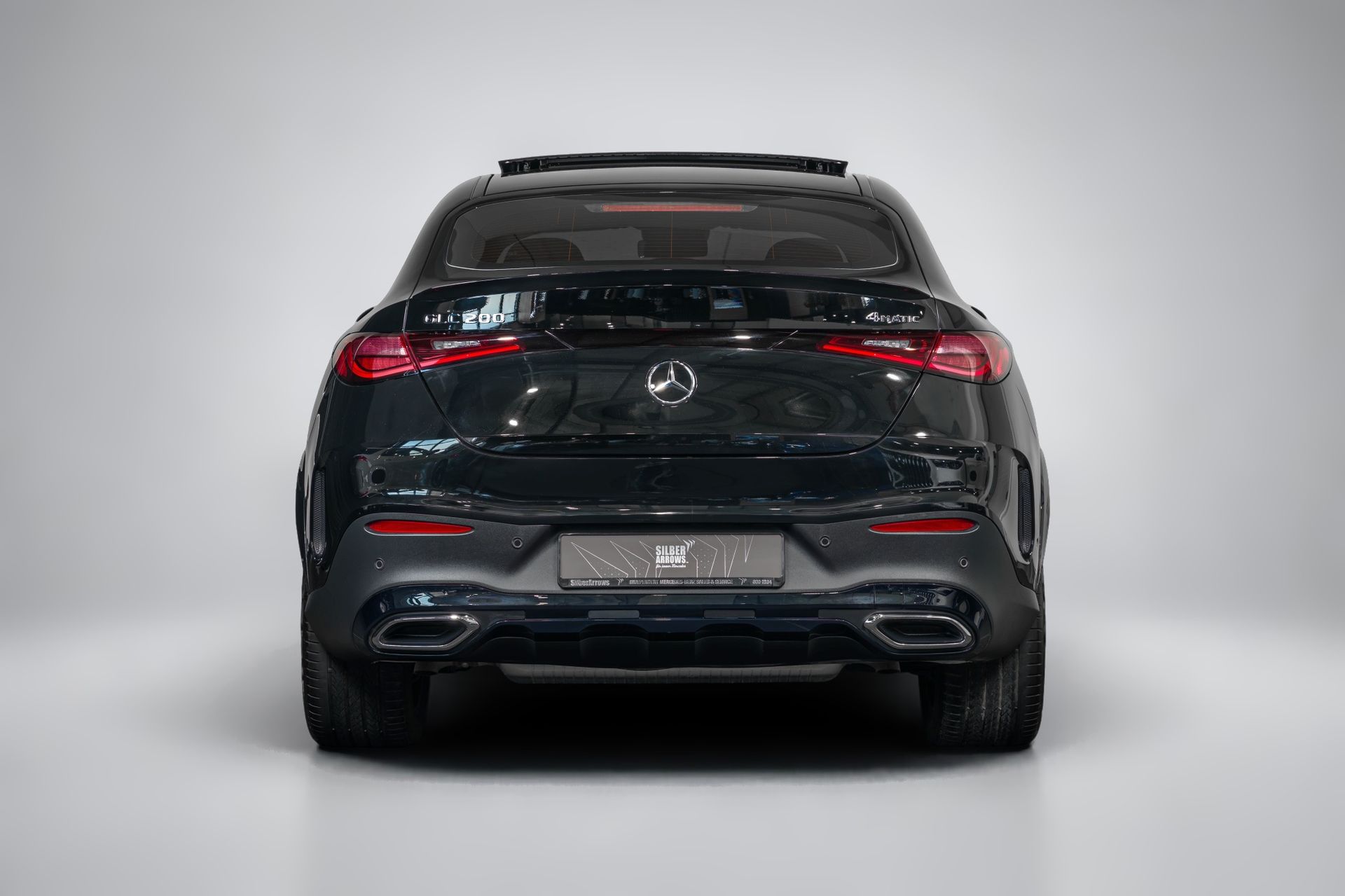 2024 Mercedes-Benz GLC photo 3