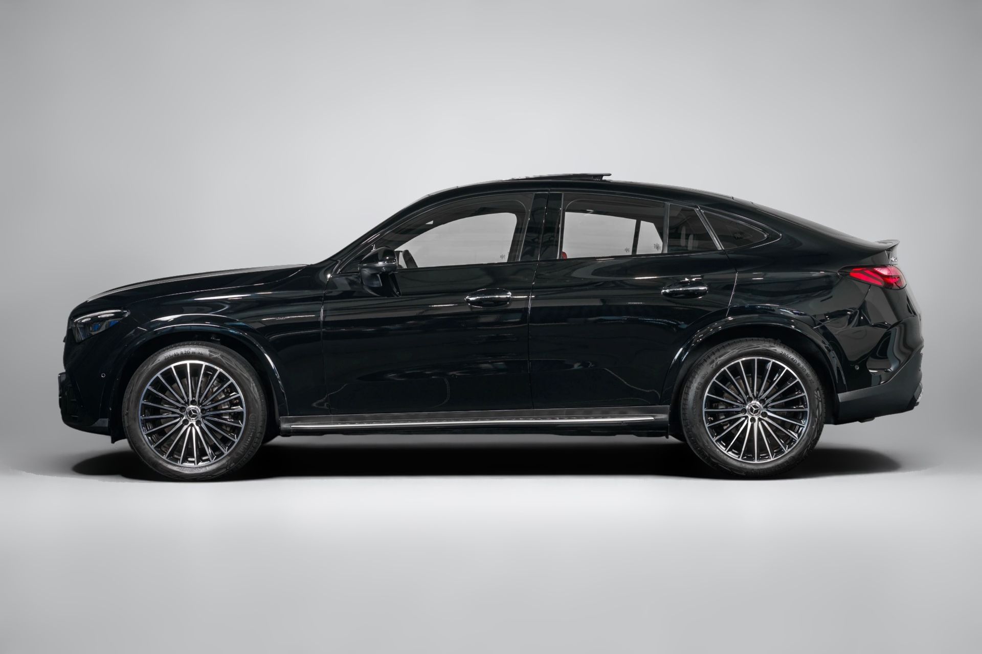 2024 Mercedes-Benz GLC photo 5