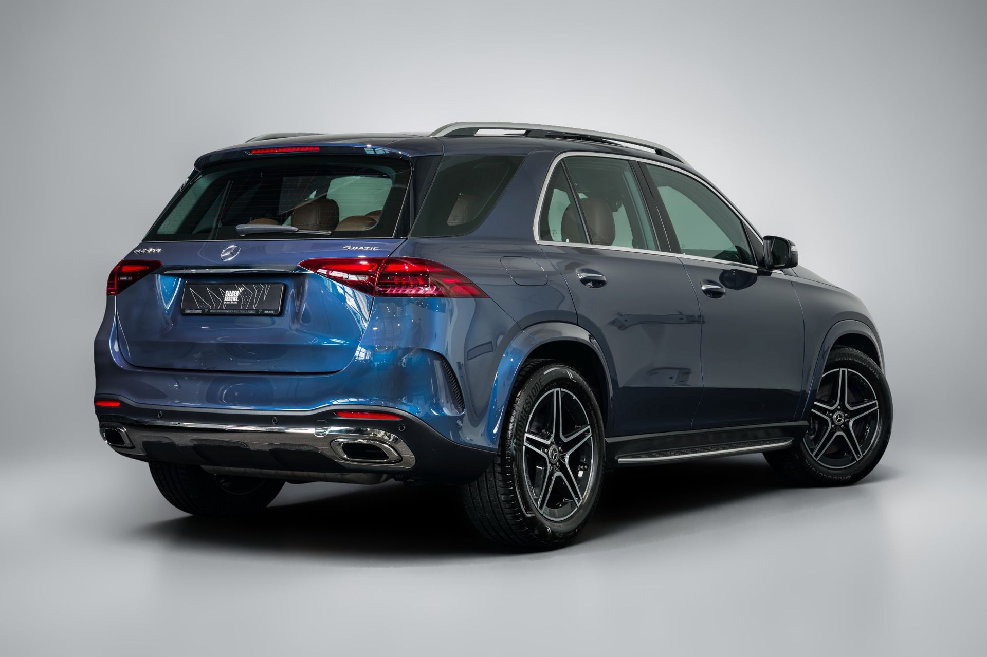 2026 Mercedes-Benz GLE photo 2