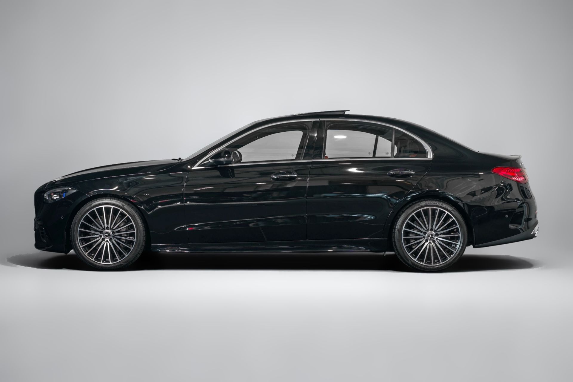 2025 Mercedes-Benz C-Class photo 5