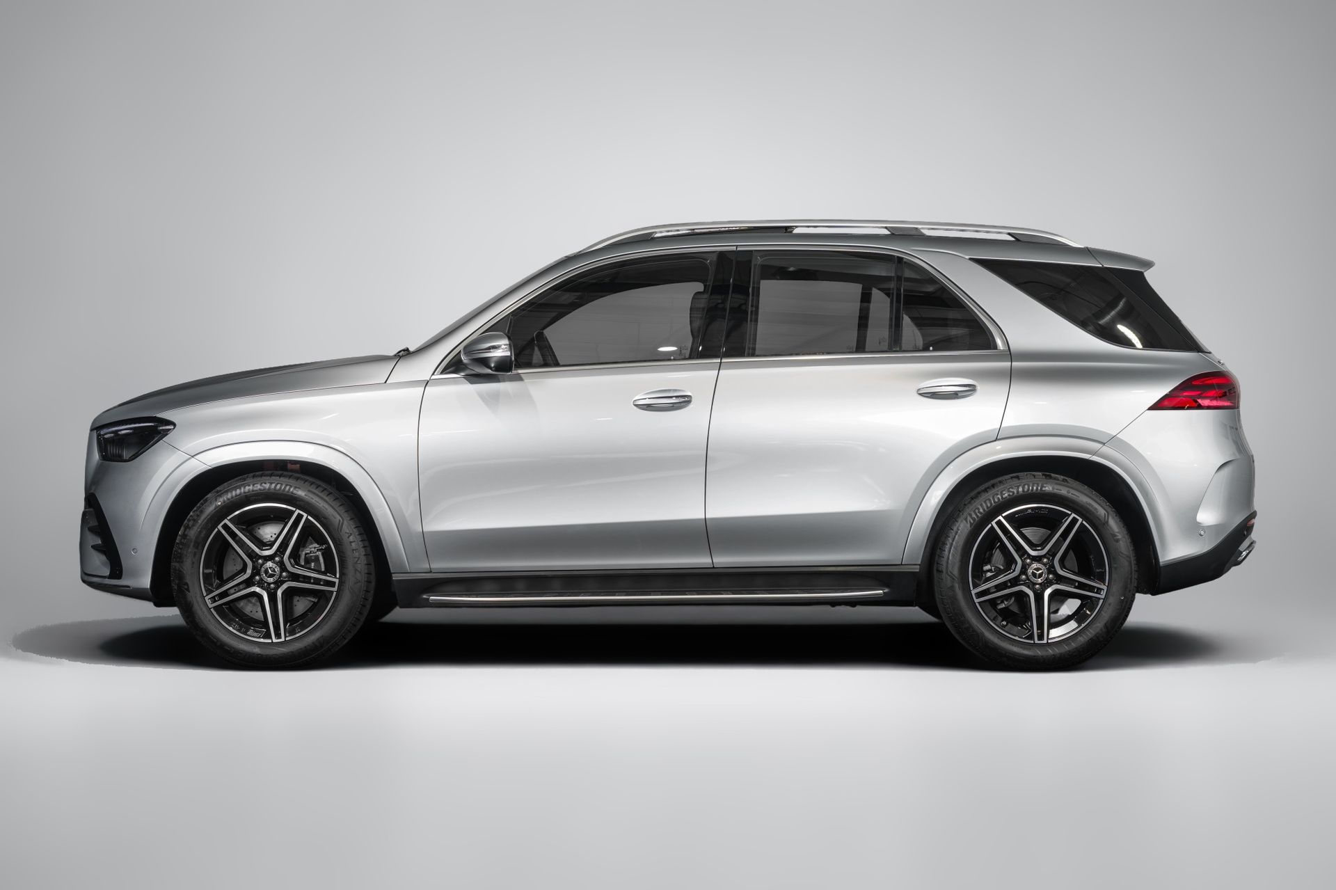 2025 Mercedes-Benz GLE photo 5