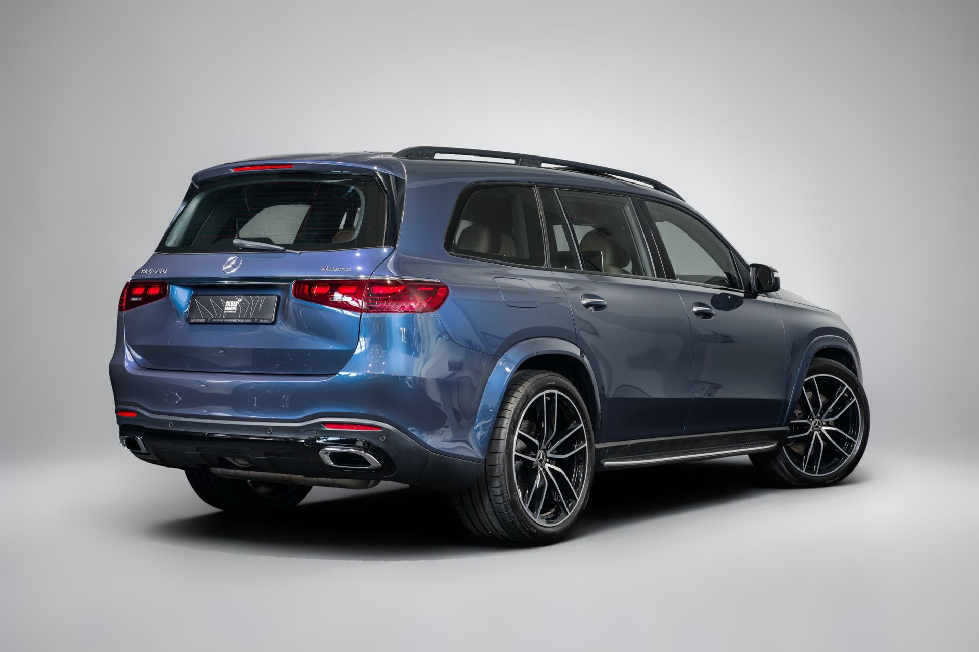 2026 Mercedes-Benz GLS photo 2