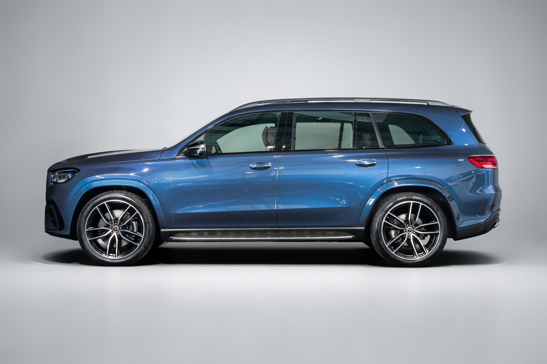 2026 Mercedes-Benz GLS photo 5