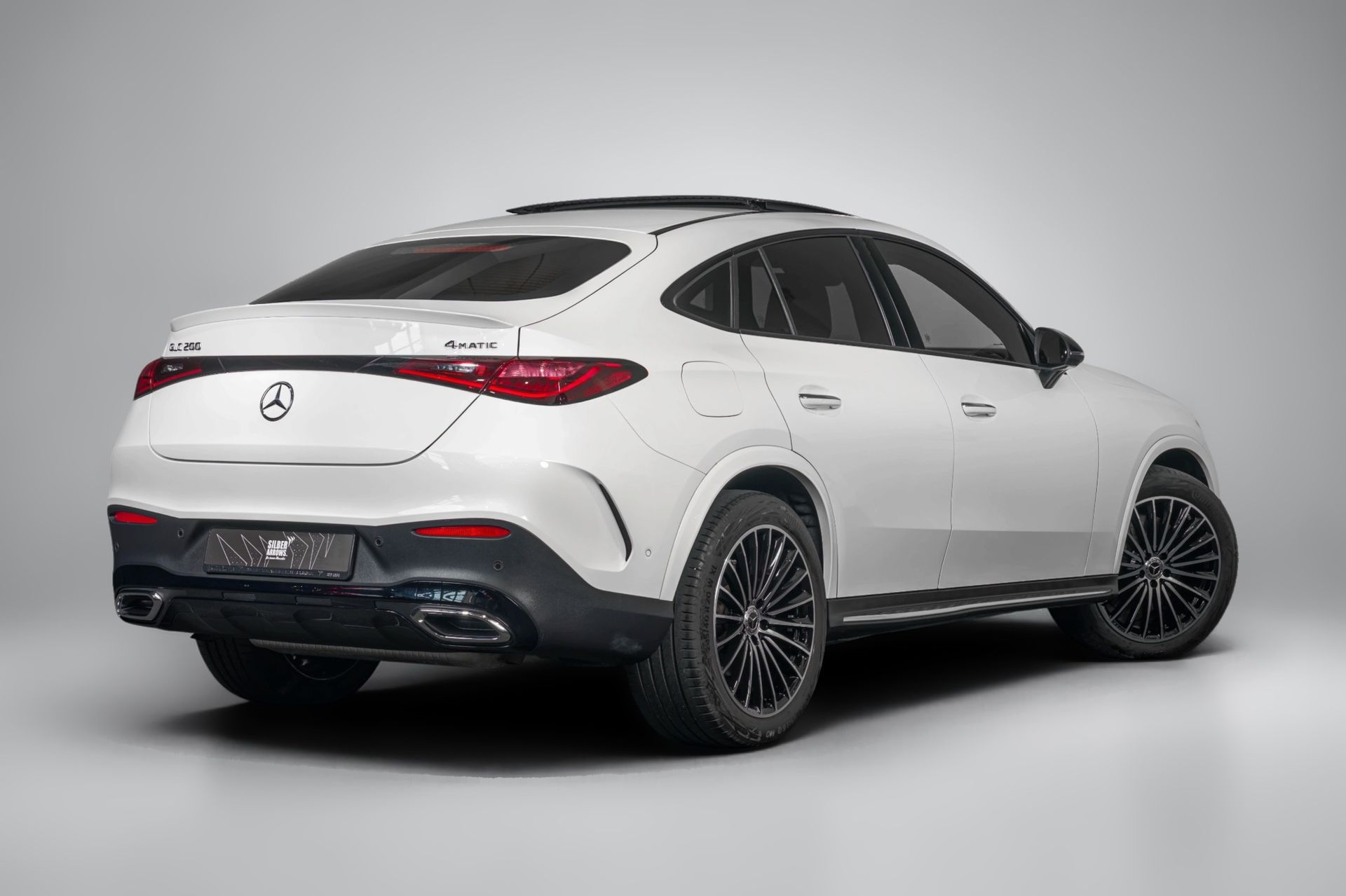 2025 Mercedes-Benz GLC photo 2