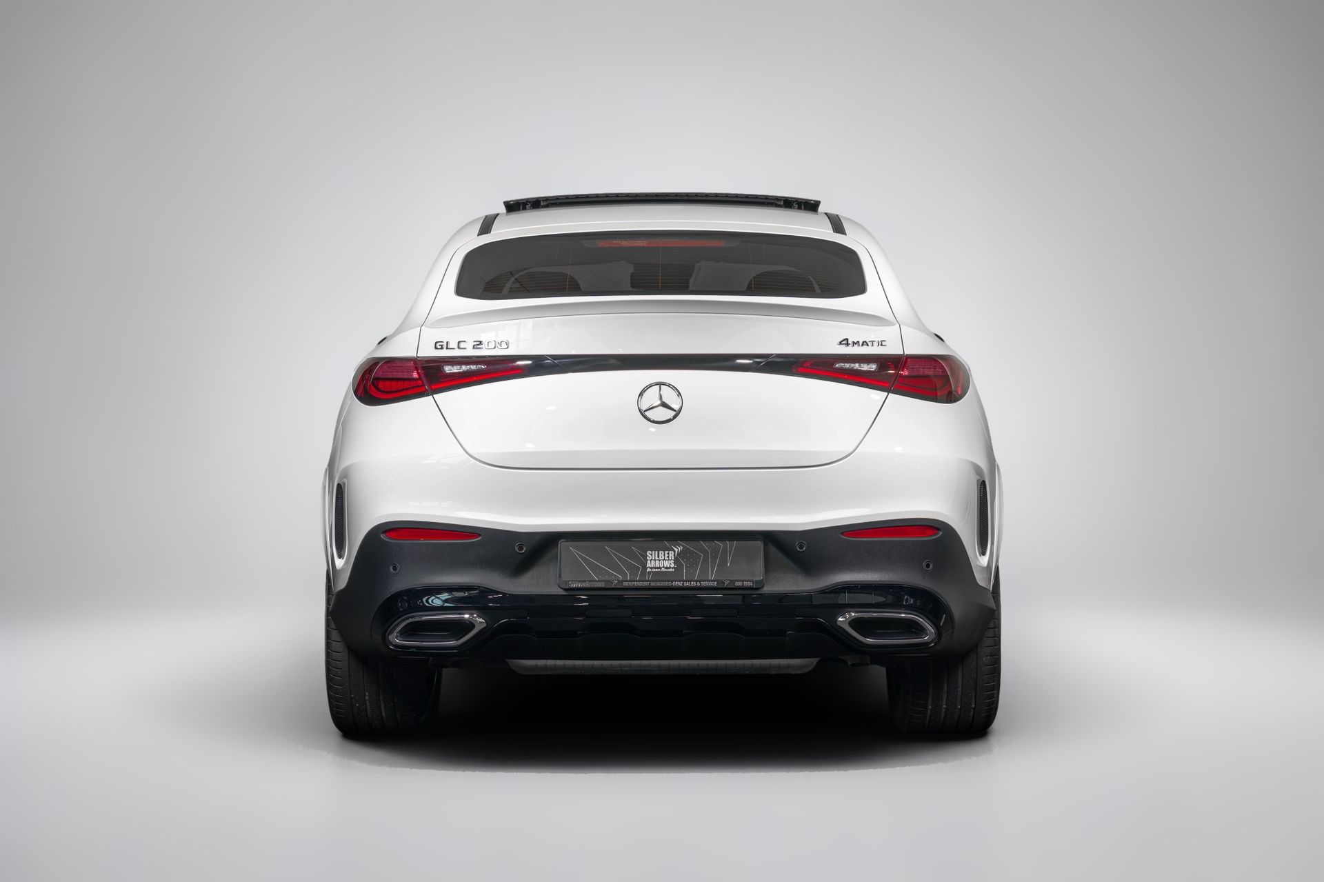 2025 Mercedes-Benz GLC photo 3