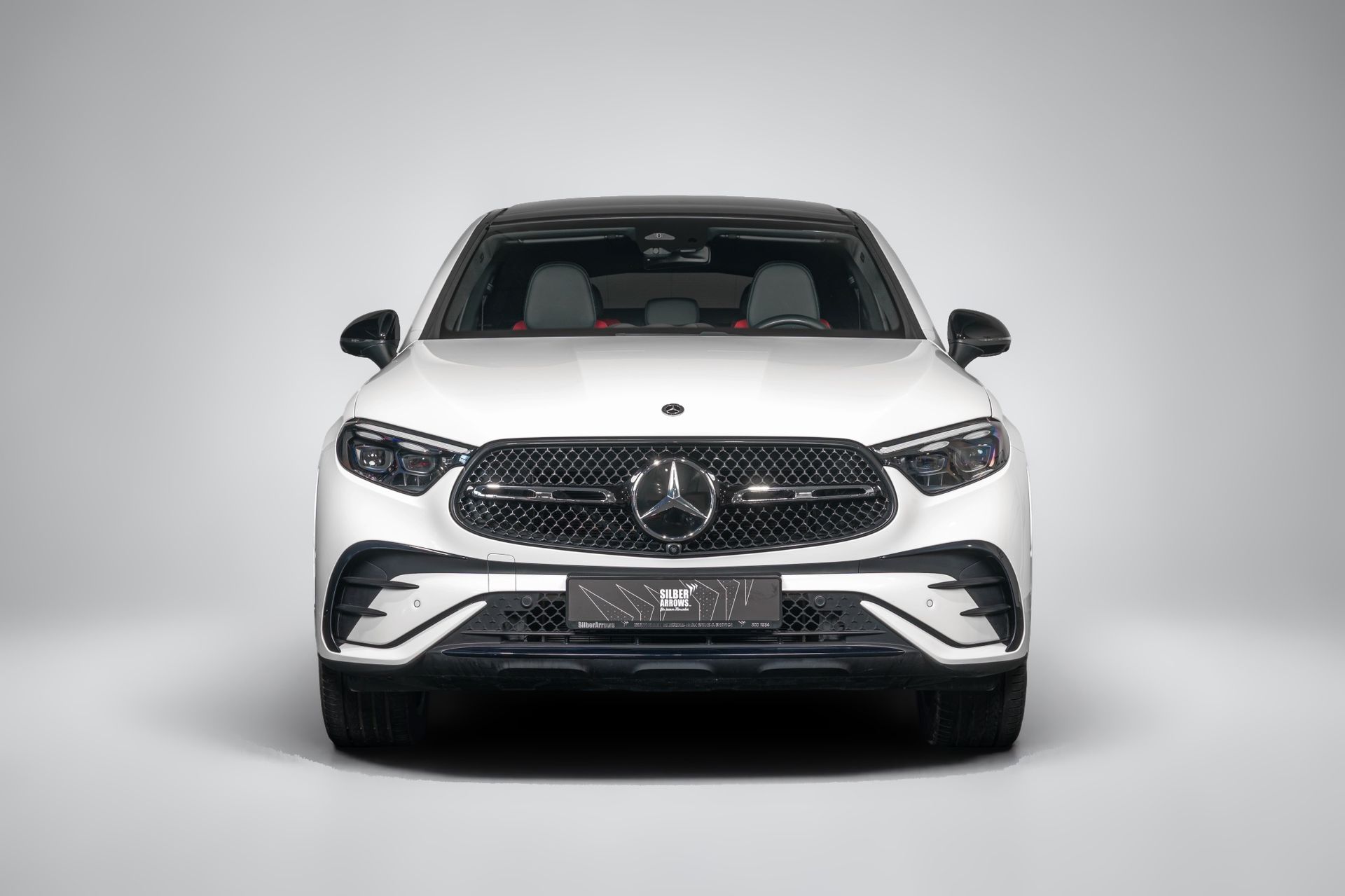 2025 Mercedes-Benz GLC photo 4