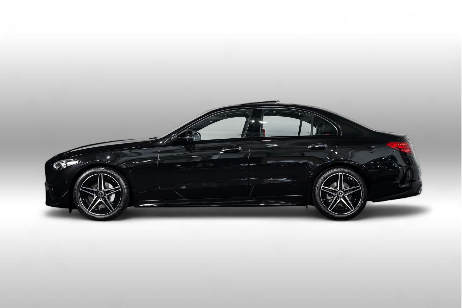 2025 Mercedes-Benz C-Class photo 5