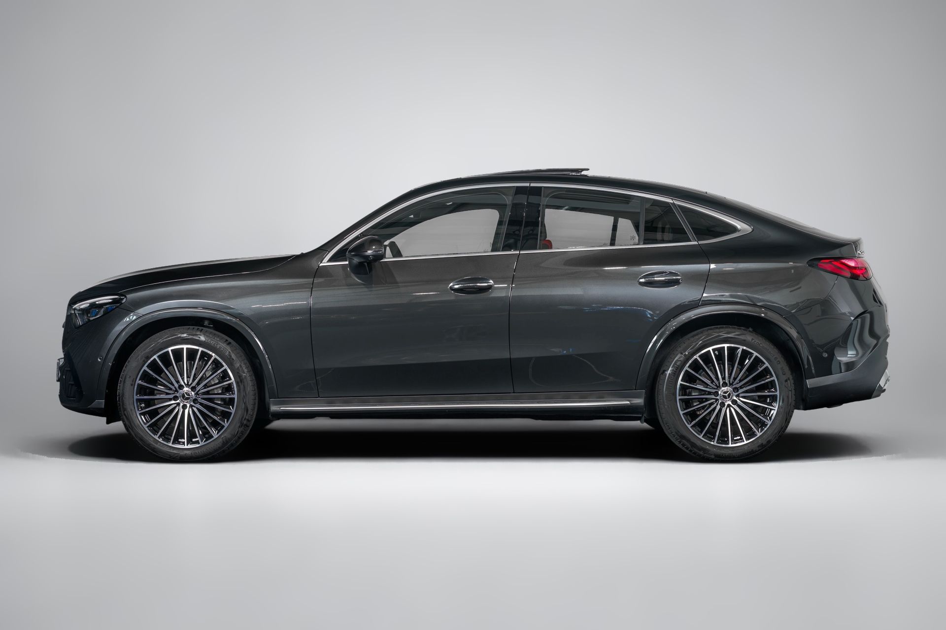 2026 Mercedes-Benz GLC photo 5