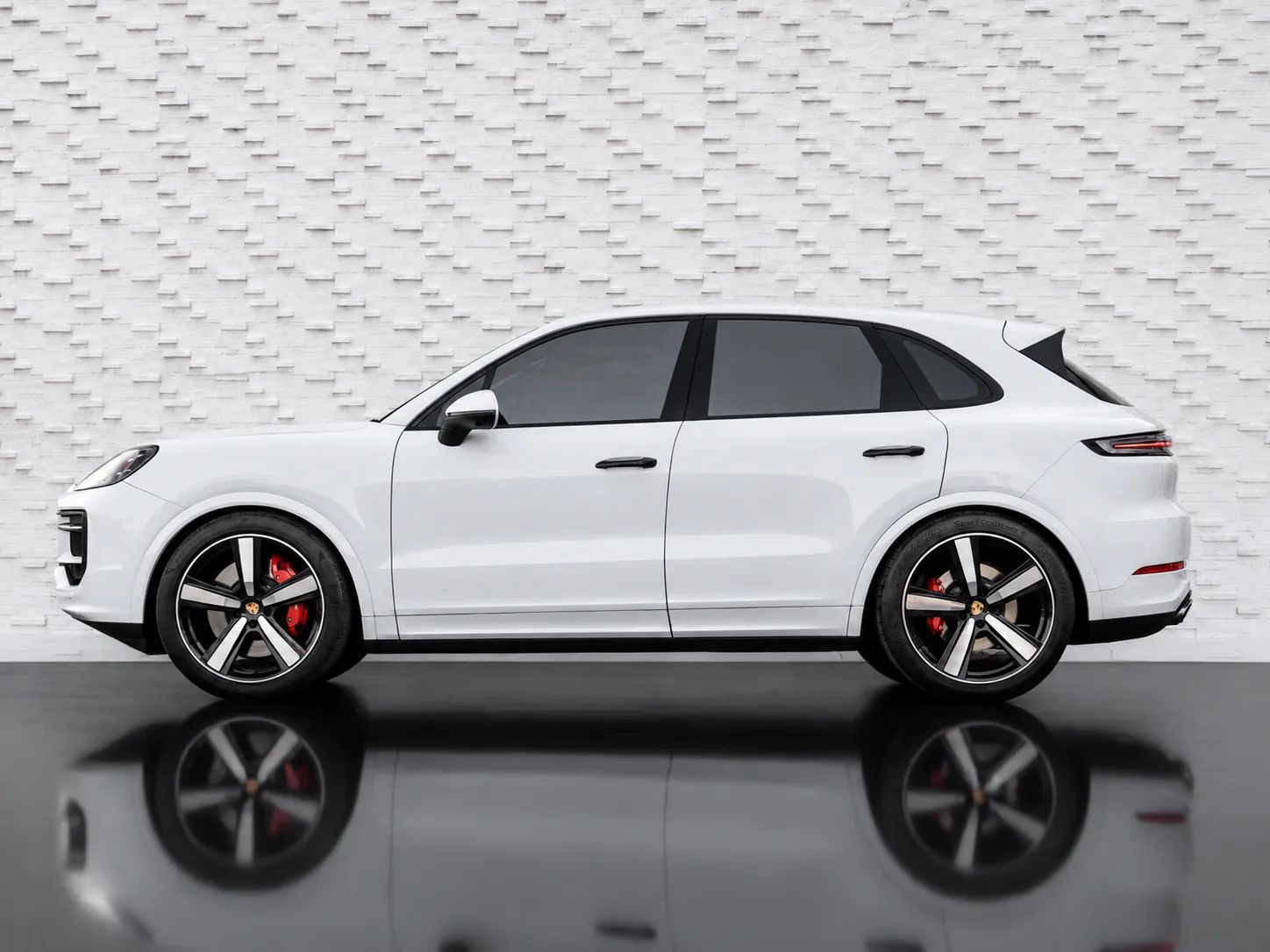 2024 Porsche Cayenne photo 4