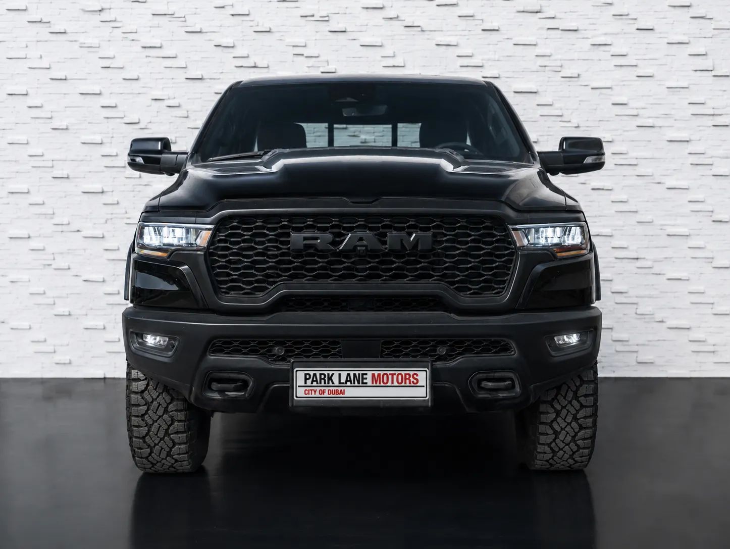 2025 Ram 1500 photo 3
