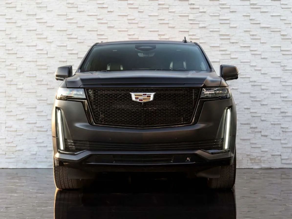 2022 Cadillac Escalade photo 2