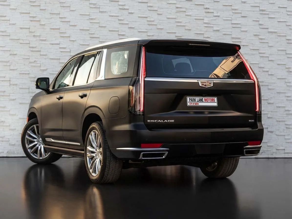 2022 Cadillac Escalade photo 3