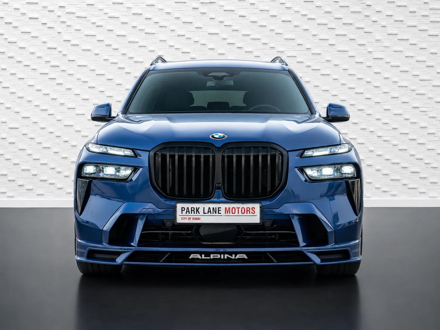 2024 ALPINA XB7 photo 2
