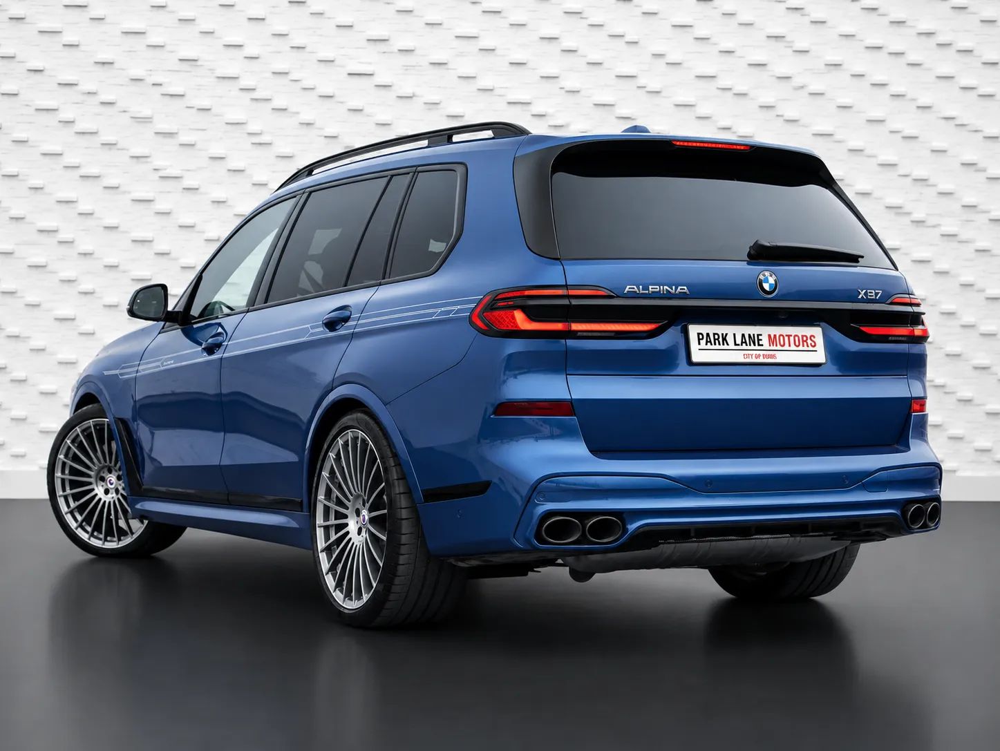 2024 ALPINA XB7 photo 4