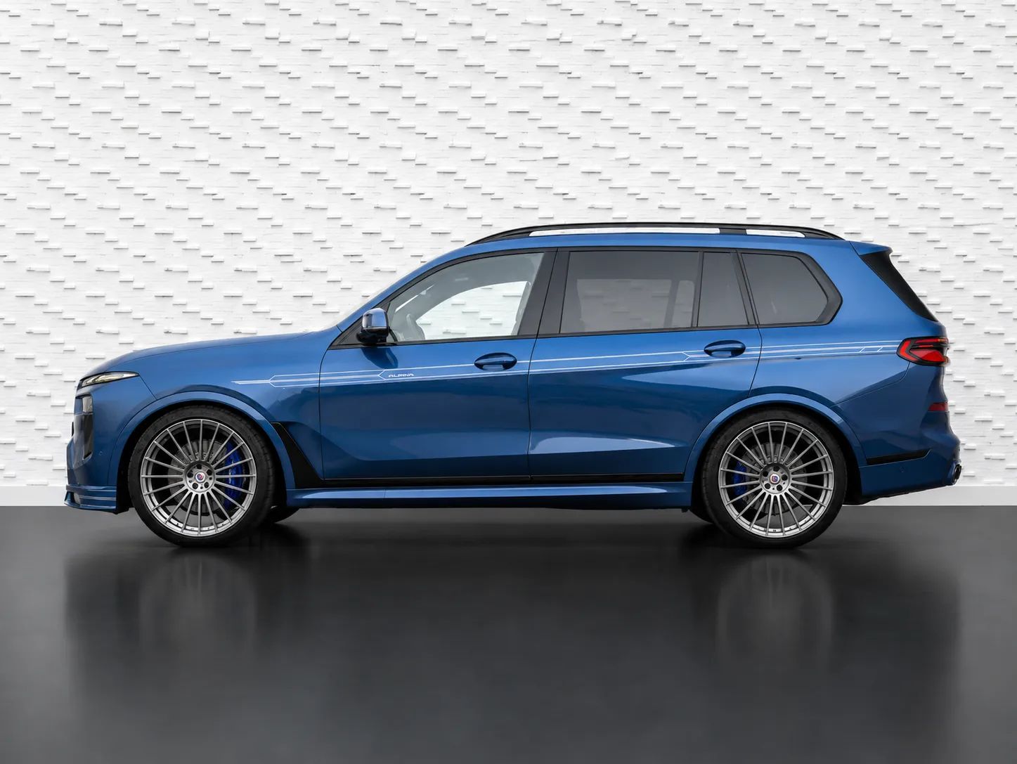 2024 ALPINA XB7 photo 5
