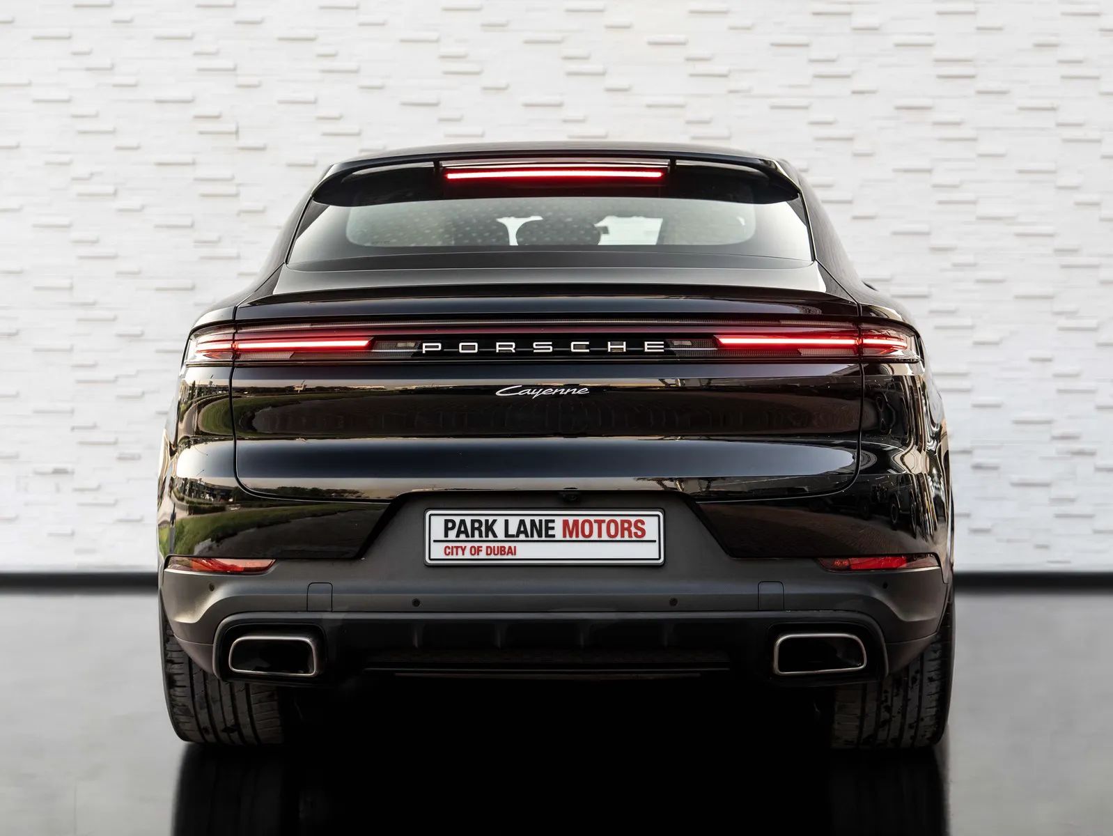 2024 Porsche Cayenne photo 4