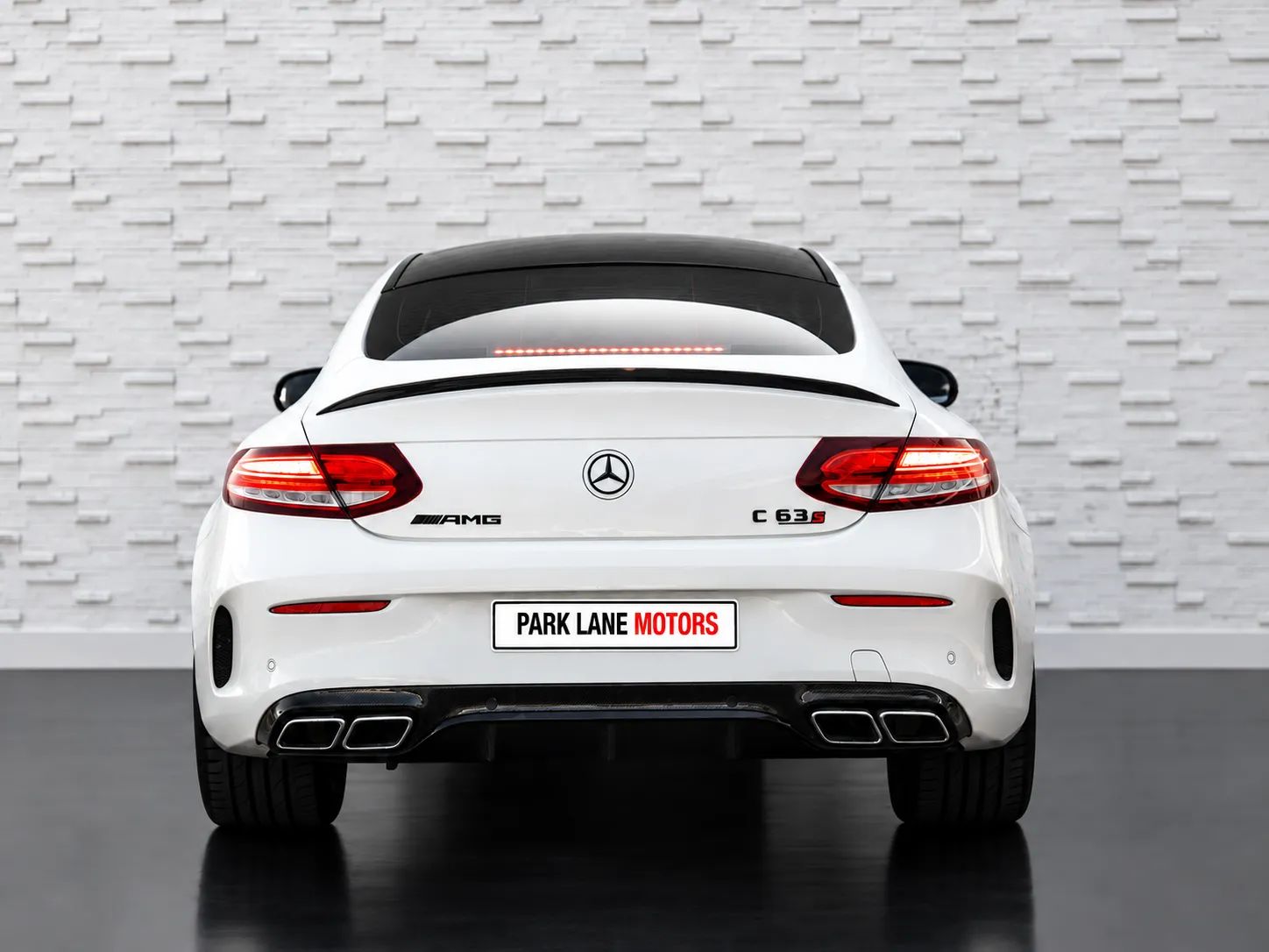 2017 Mercedes-Benz C-Class photo 5