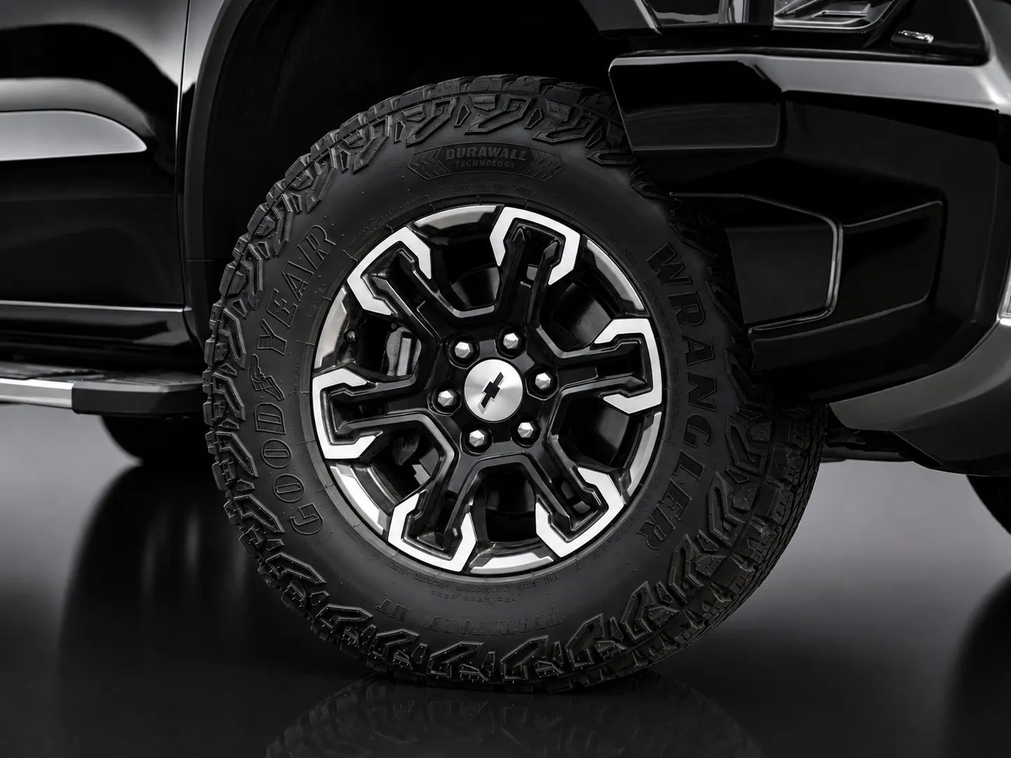 2024 Chevrolet Silverado photo 5