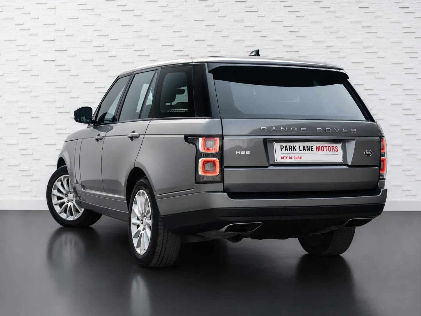 2019 Land Rover Range Rover HSE photo 3