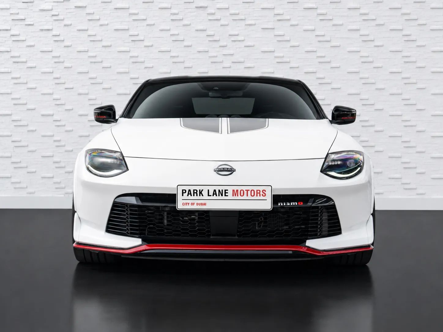 2025 Nissan Z photo 2