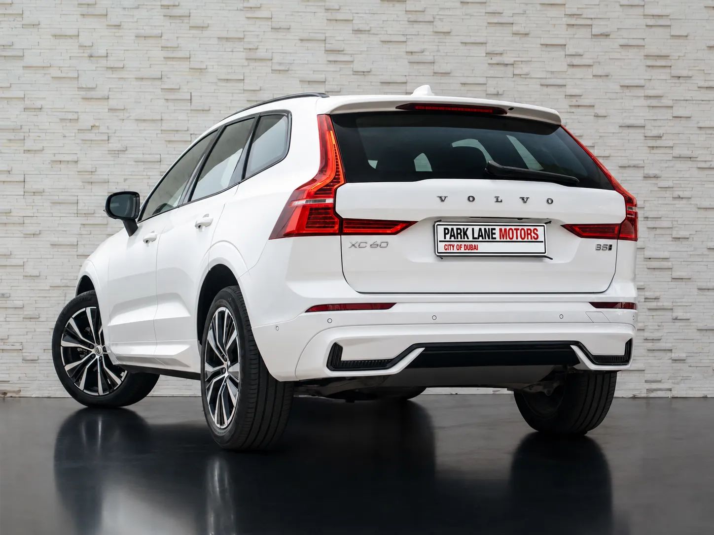 2024 Volvo XC60 photo 3