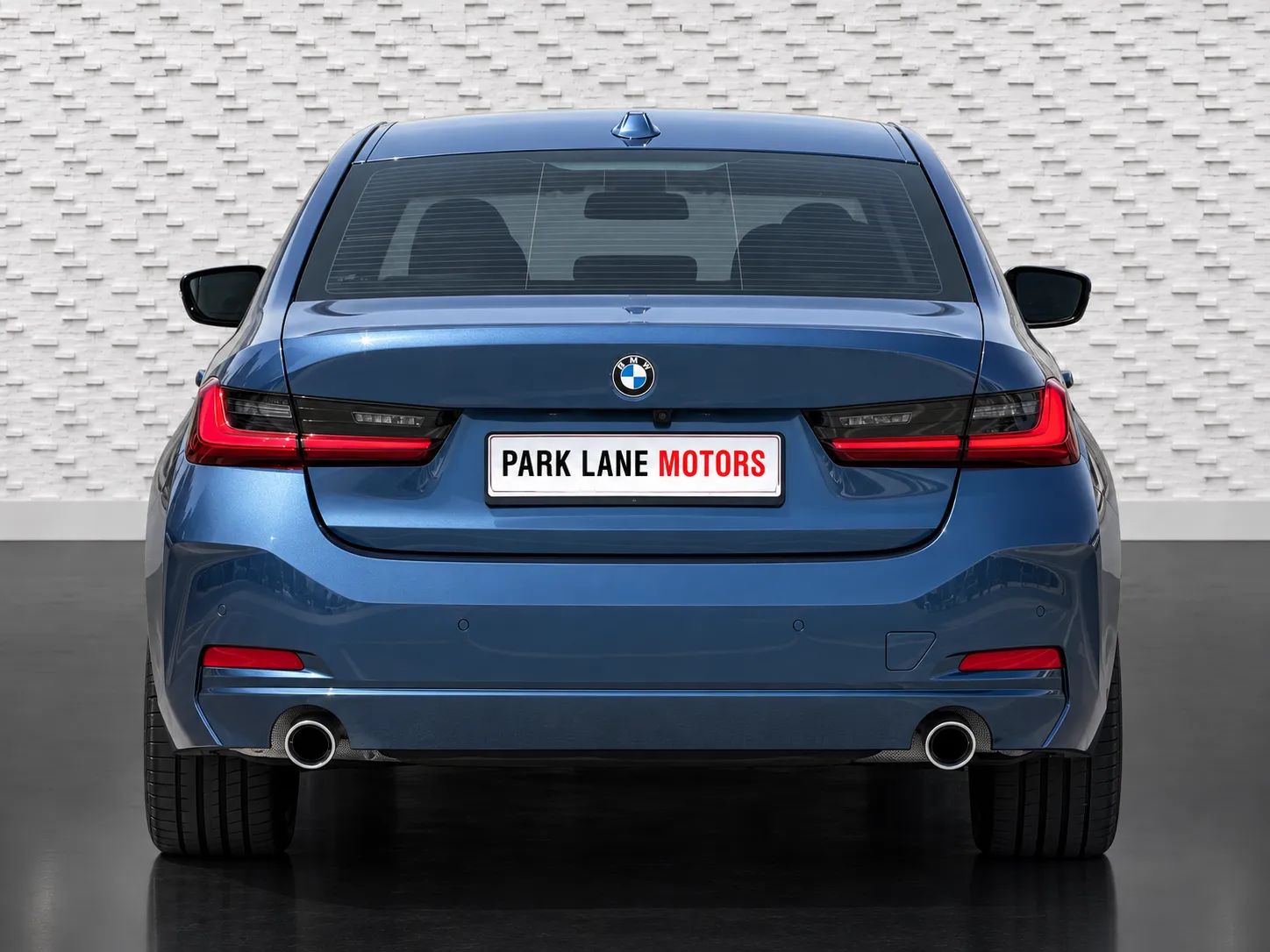 2025 BMW 3 Series photo 5