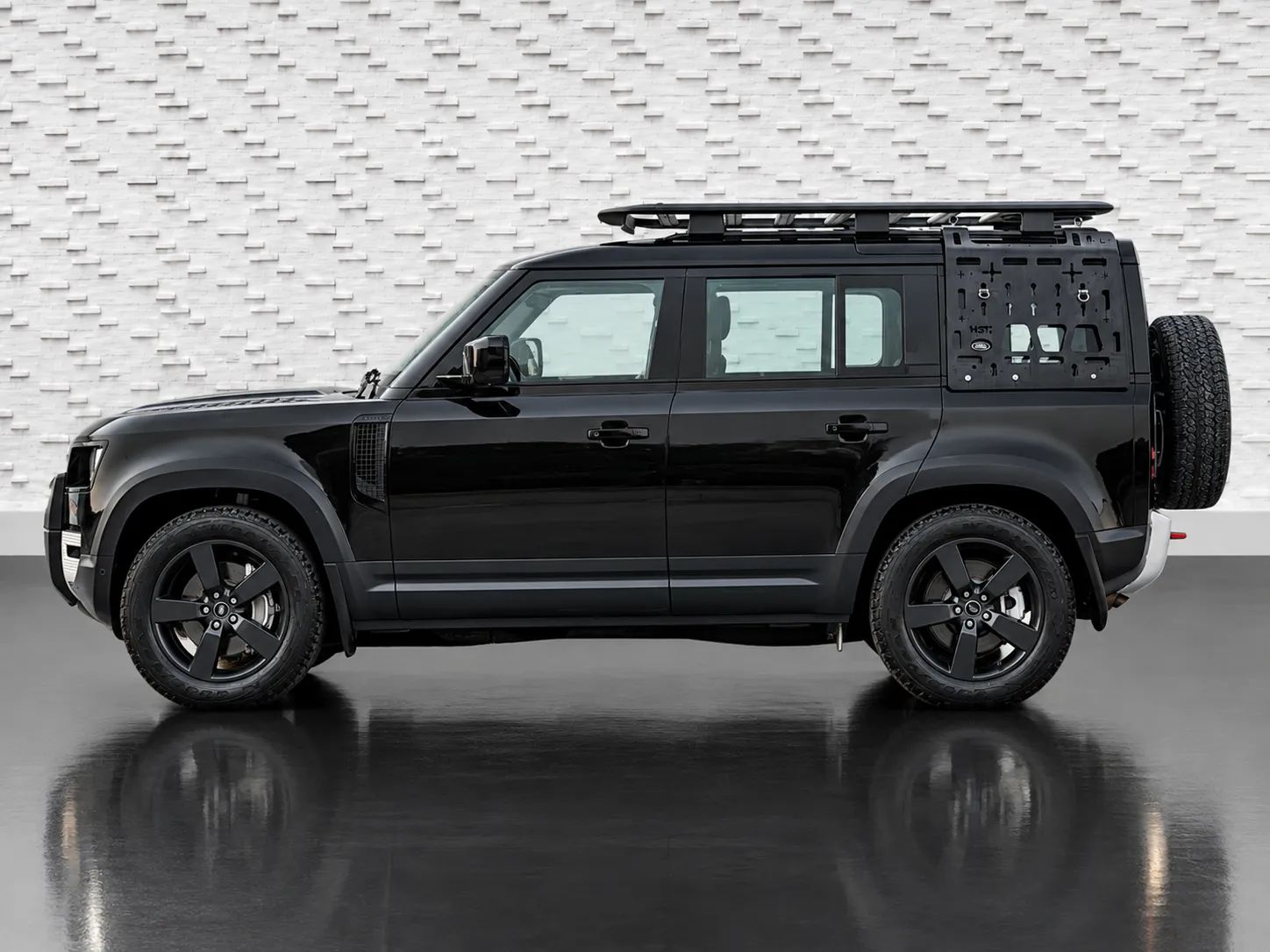 2022 Land Rover Defender photo 4