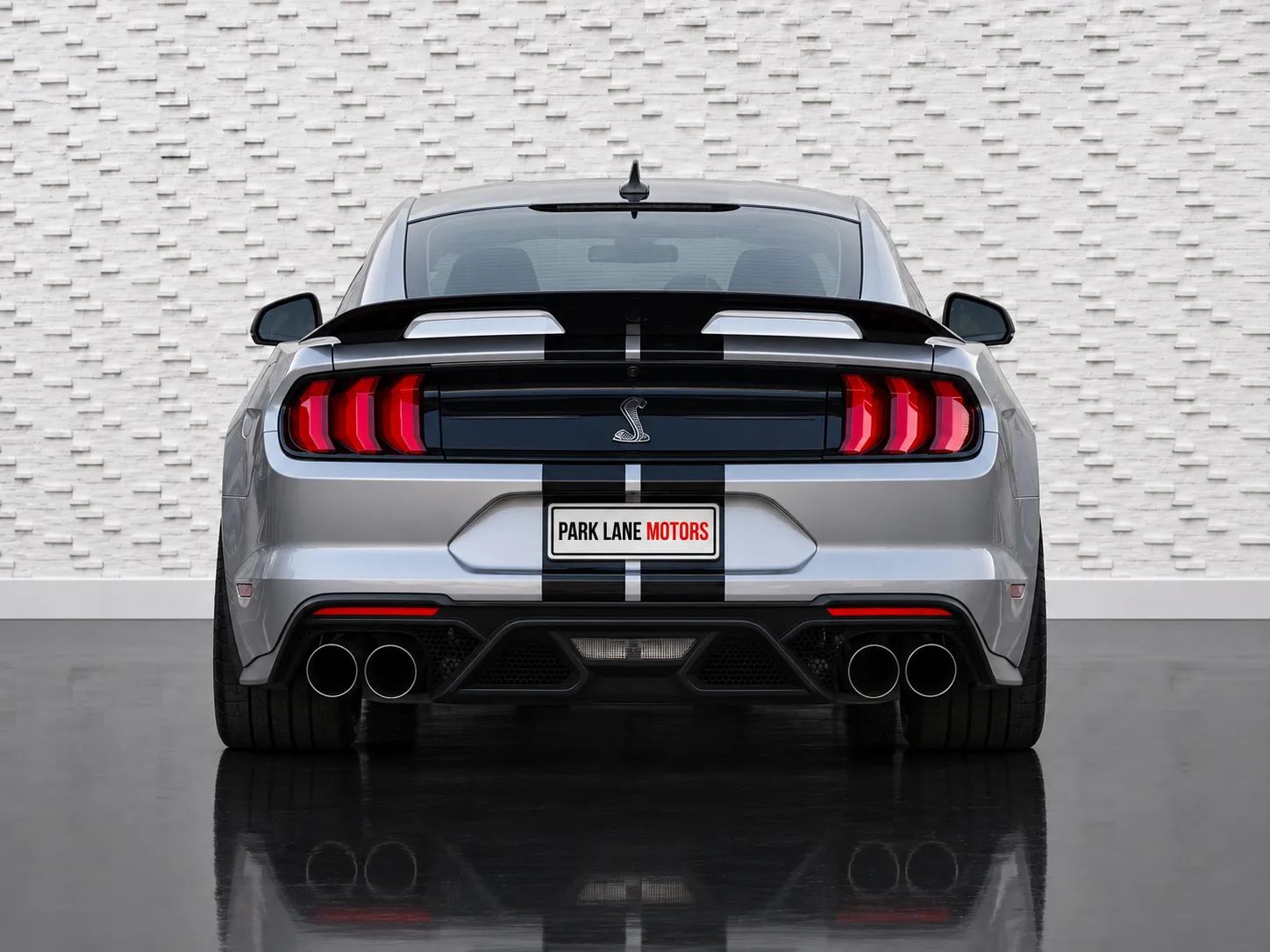 2020 Ford Mustang photo 4