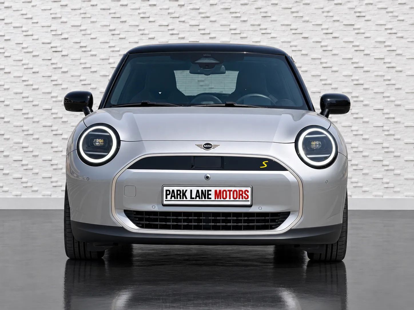 2025 MINI Cooper photo 3