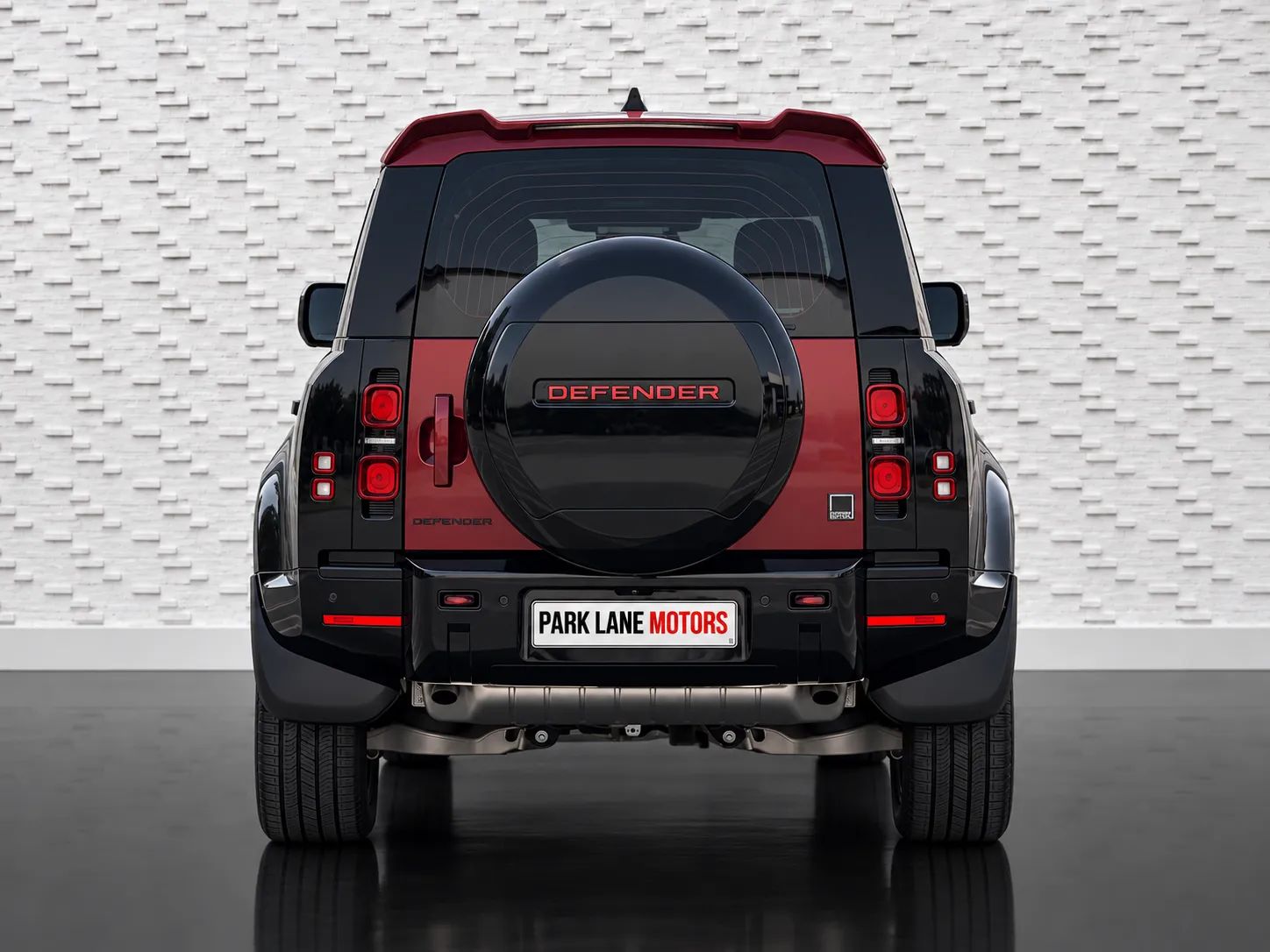 2025 Land Rover Defender photo 4