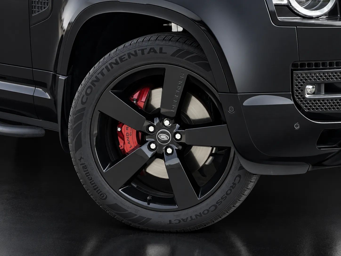 2025 Land Rover Defender photo 5
