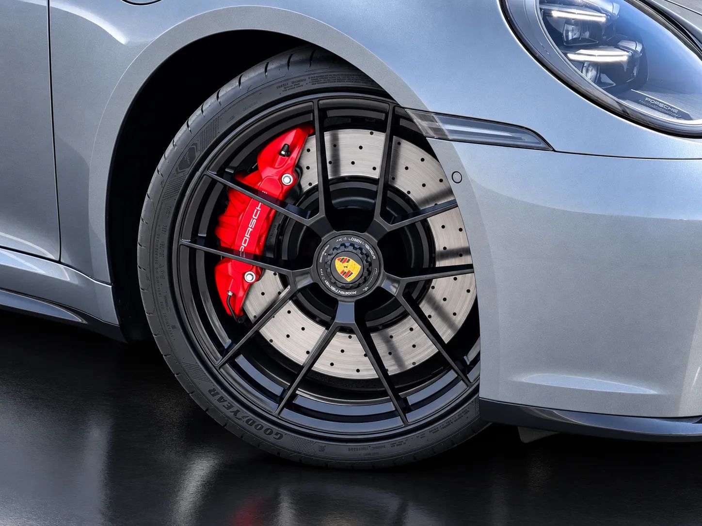 2025 Porsche 911 photo 5