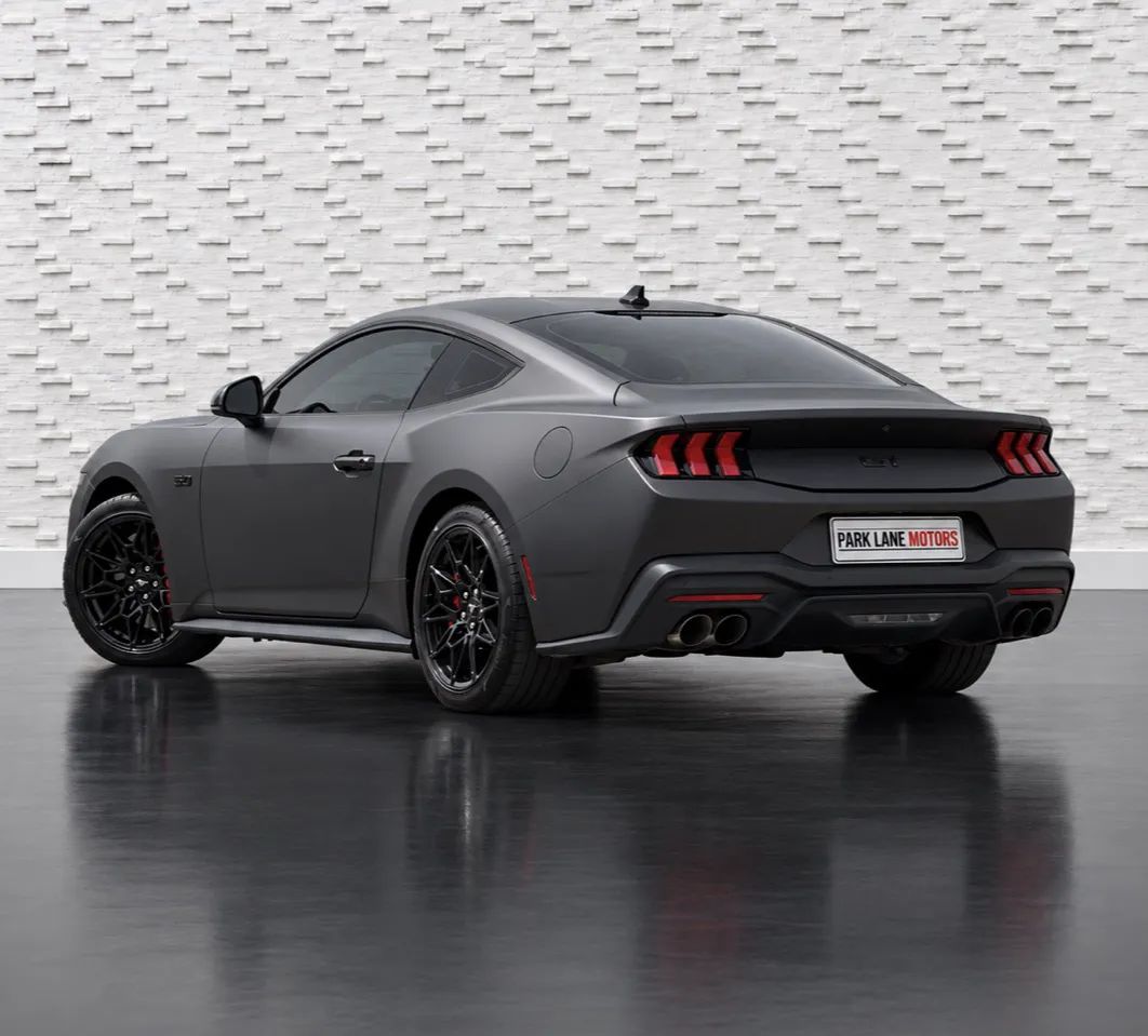 2024 Ford Mustang photo 3