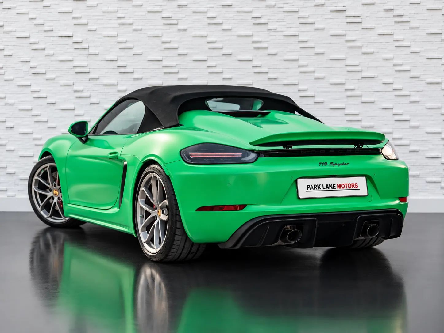 2023 Porsche Boxster photo 3