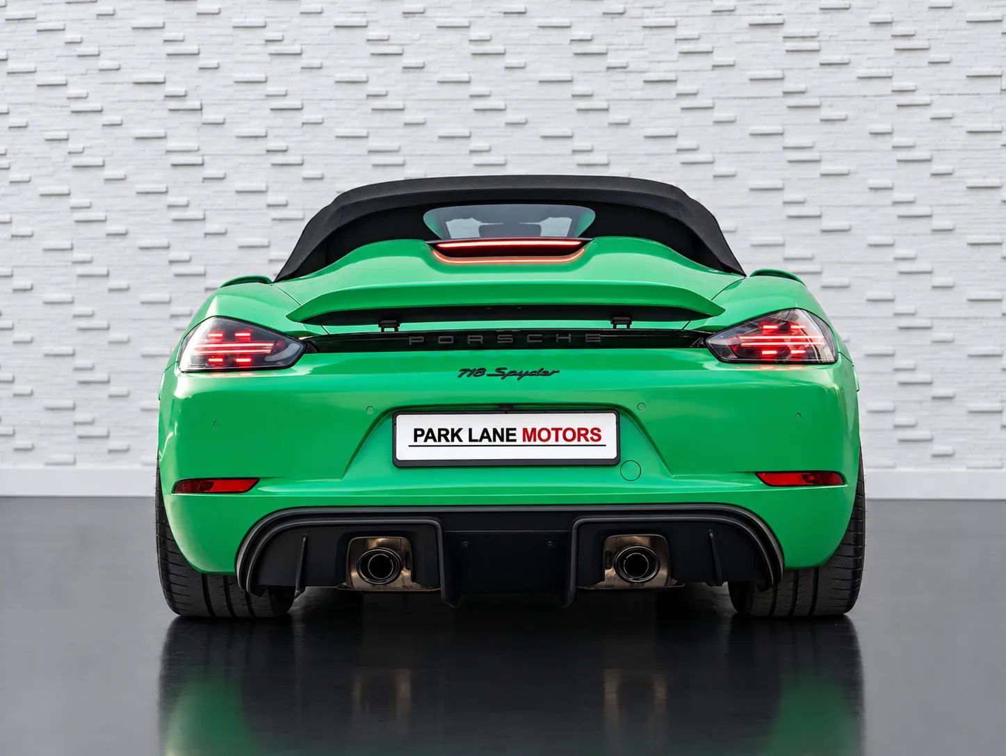 2023 Porsche Boxster photo 4