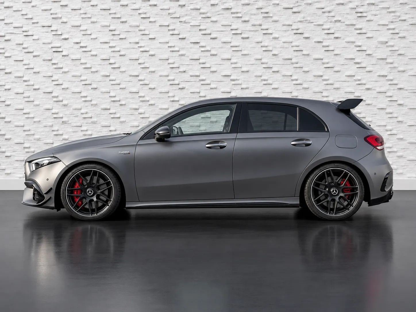 2021 Mercedes-Benz A-Class photo 4