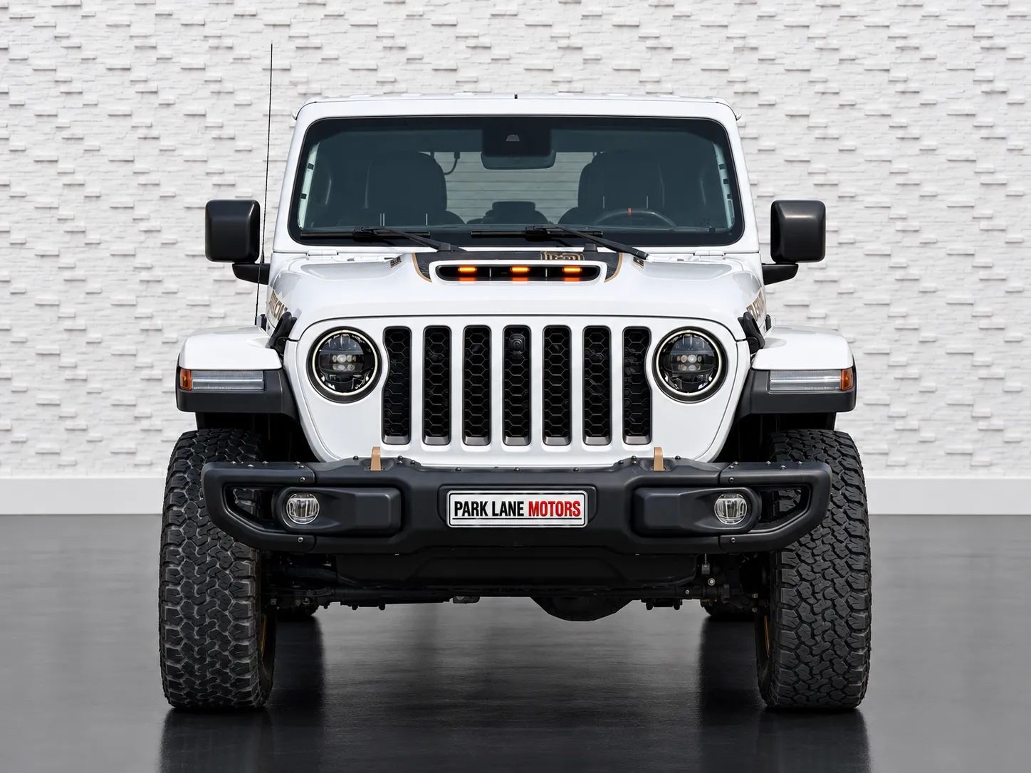 2023 Jeep Wrangler photo 3