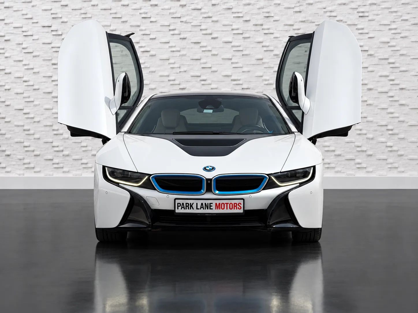 2015 BMW i8 photo 2