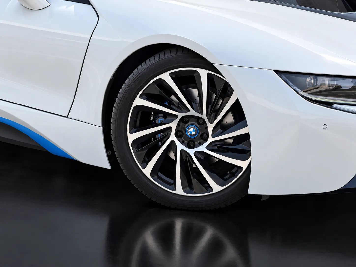 2015 BMW i8 photo 5
