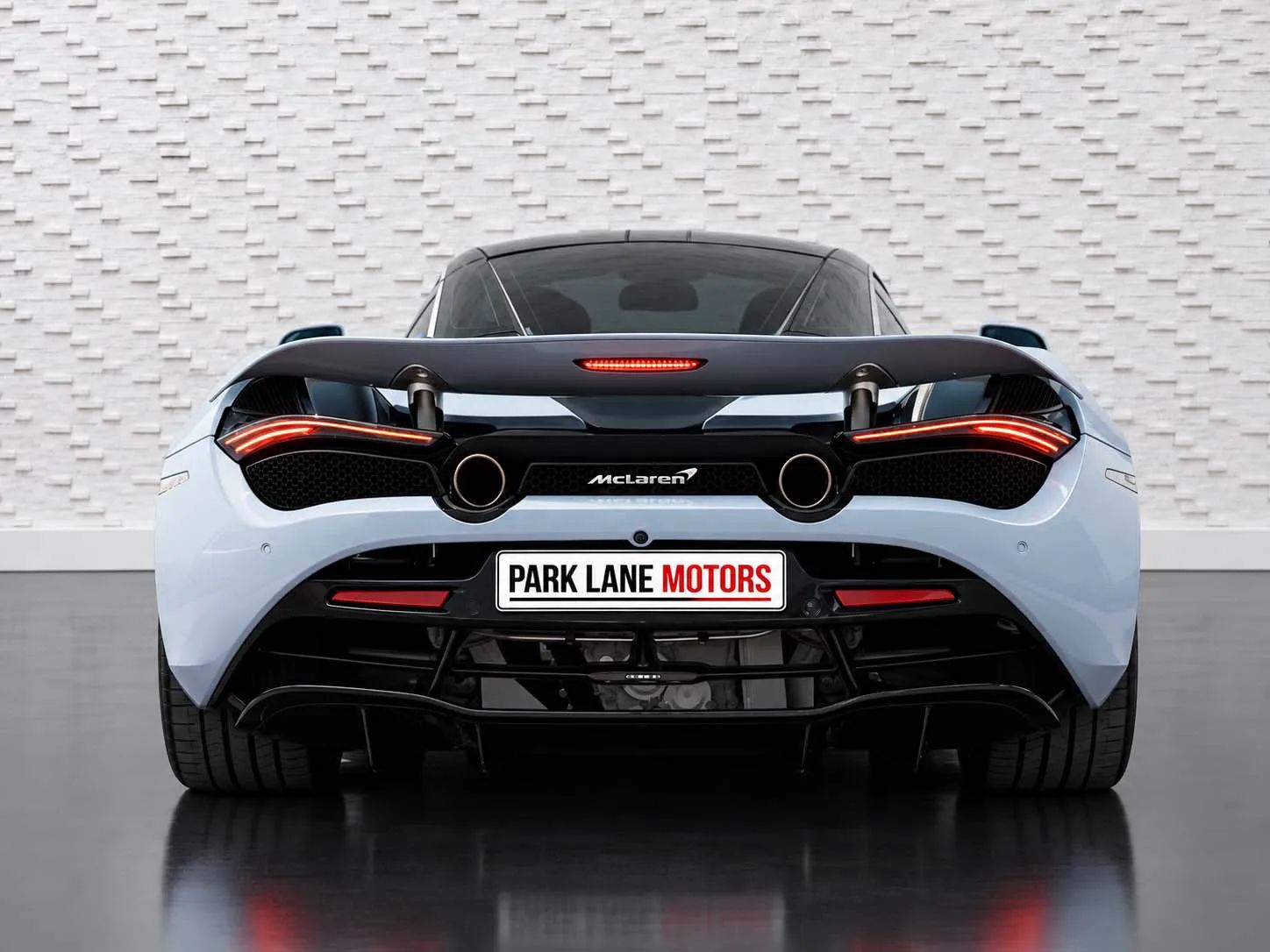 2022 McLaren 720S photo 4