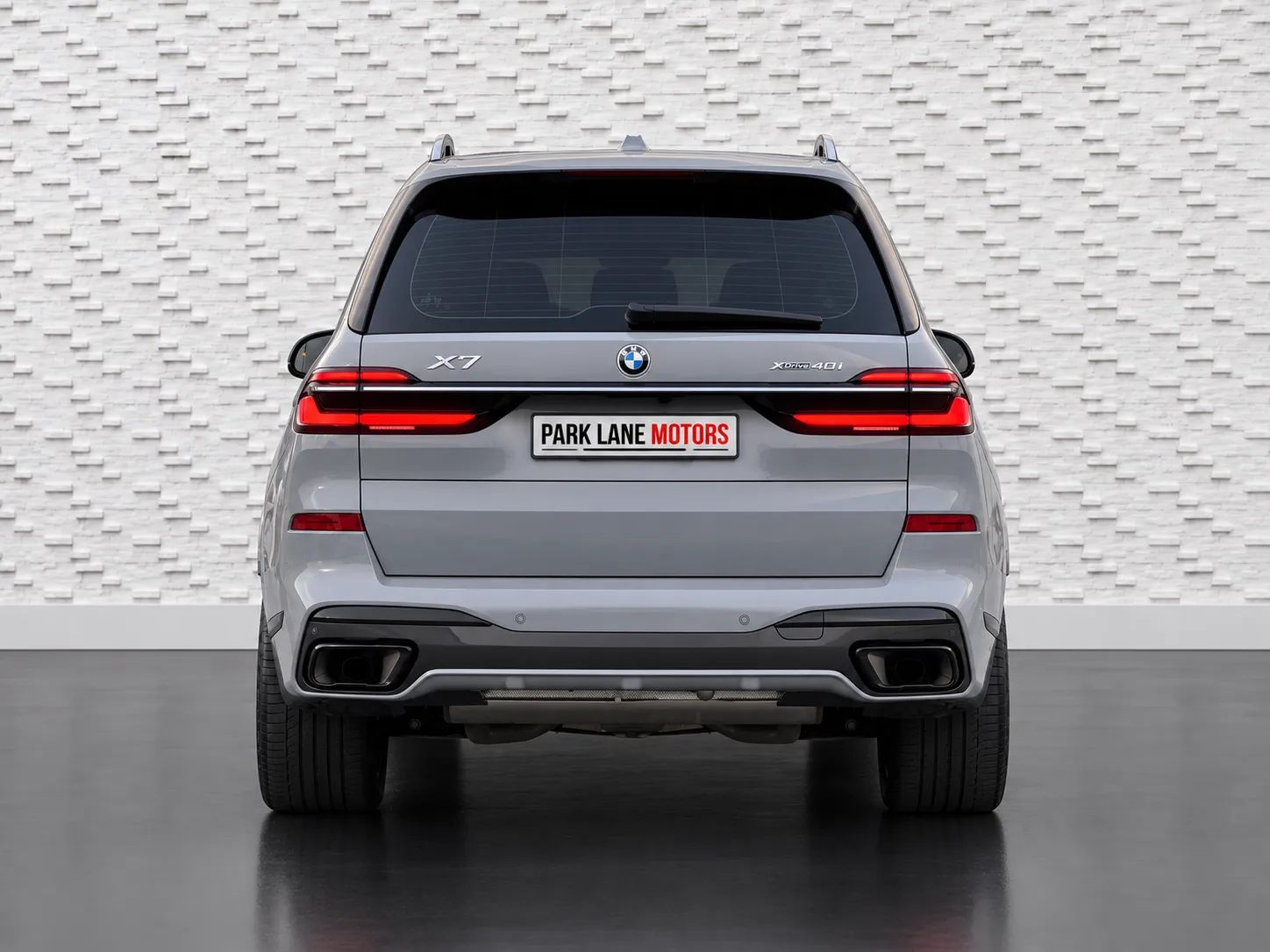 2023 BMW X7 photo 5