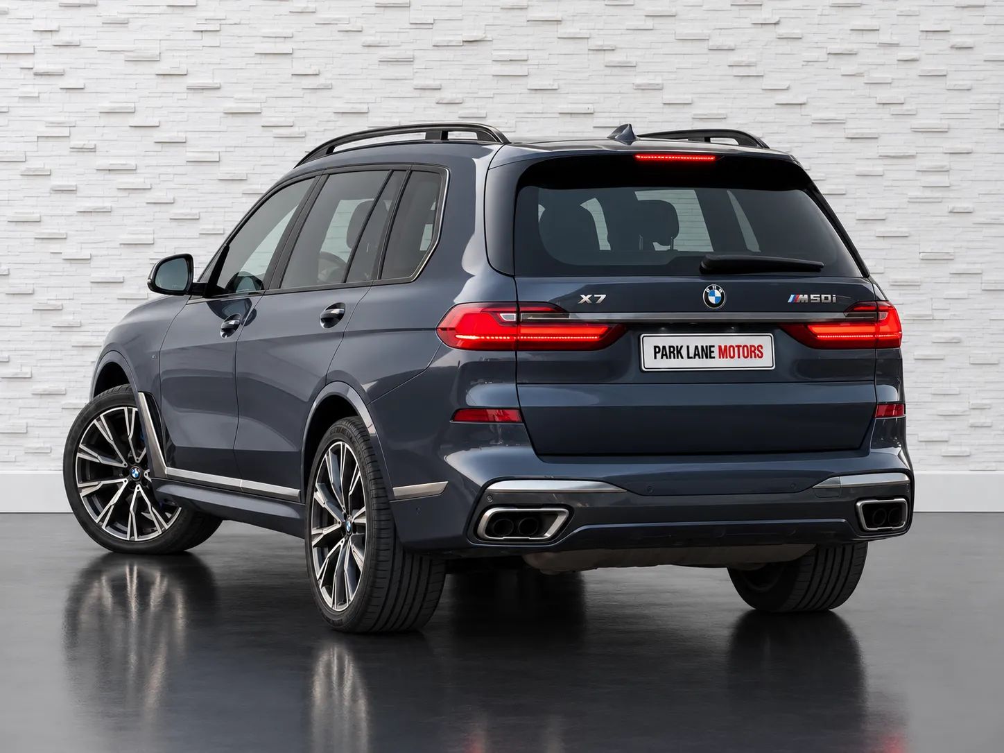 2020 BMW X7 photo 3