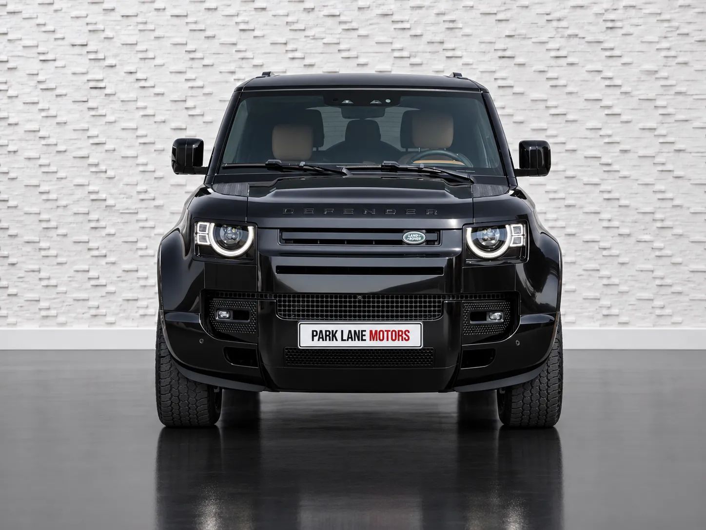 2024 Land Rover Defender photo 2